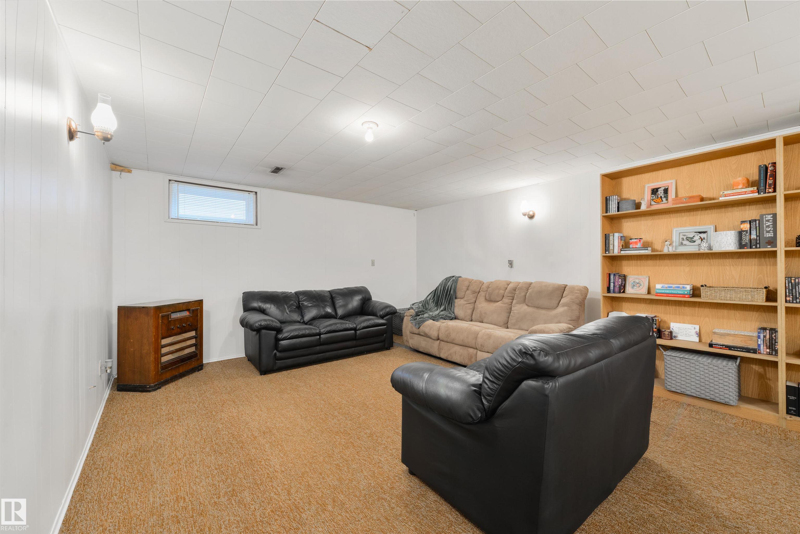 Photo 25 at 10524 35 Avenue NW, Duggan, Edmonton