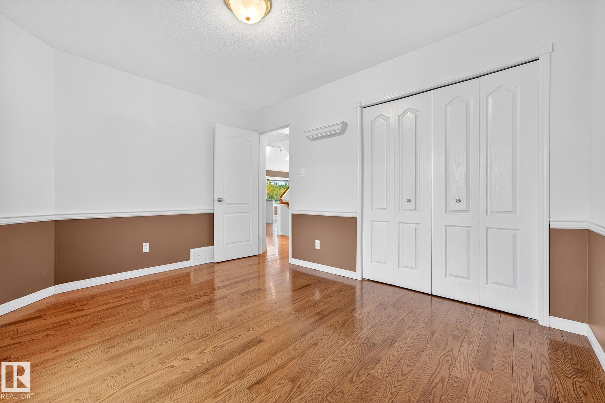Photo 30 at 1085 Carter Crest Road NW, Carter Crest, Edmonton