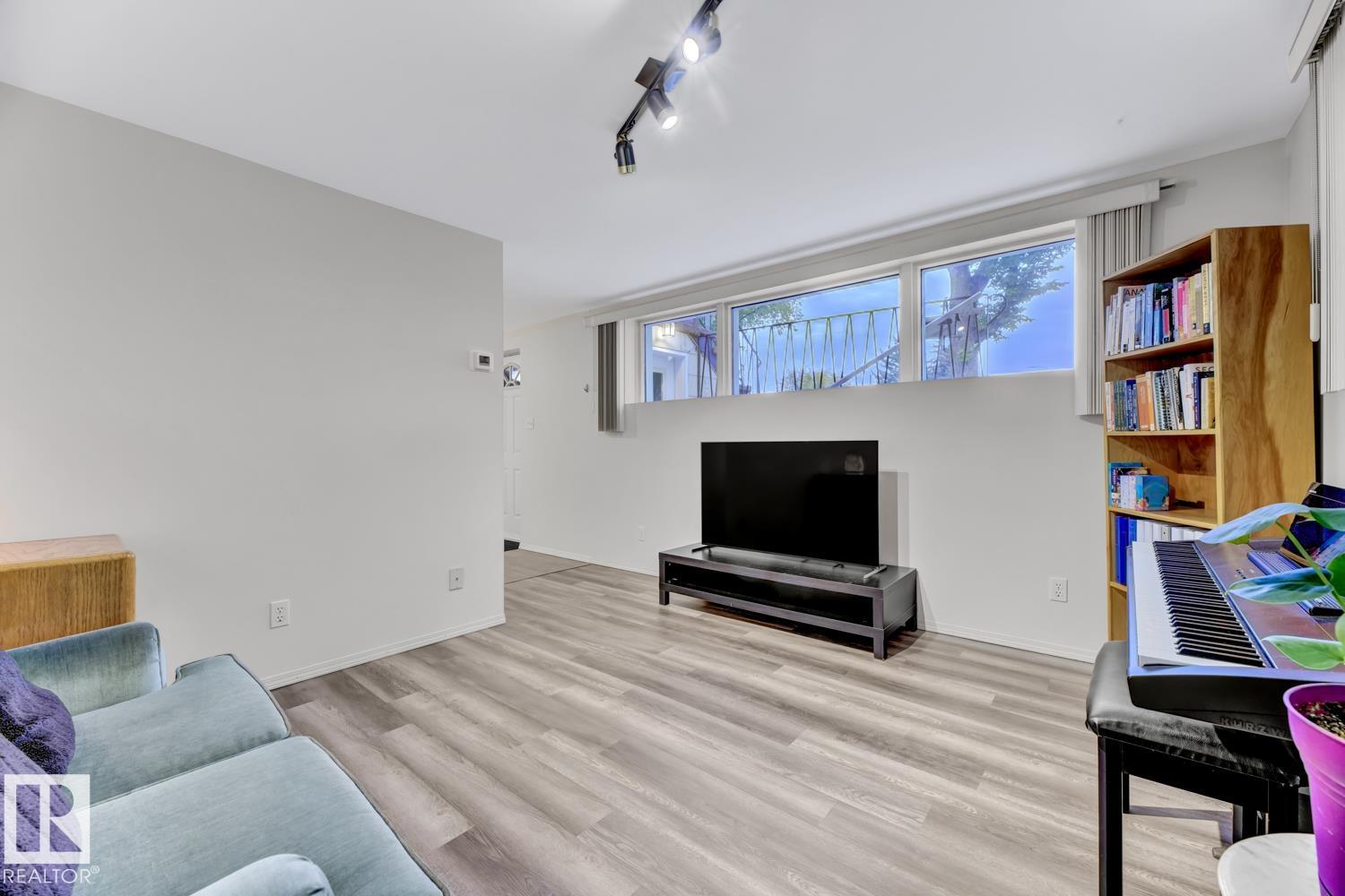 Photo 30 at 10636 79 Street NW, Forest Heights, Edmonton
