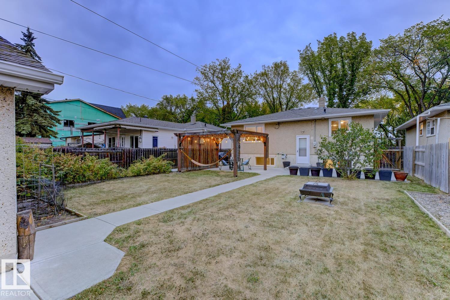 Photo 33 at 10636 79 Street NW, Forest Heights, Edmonton