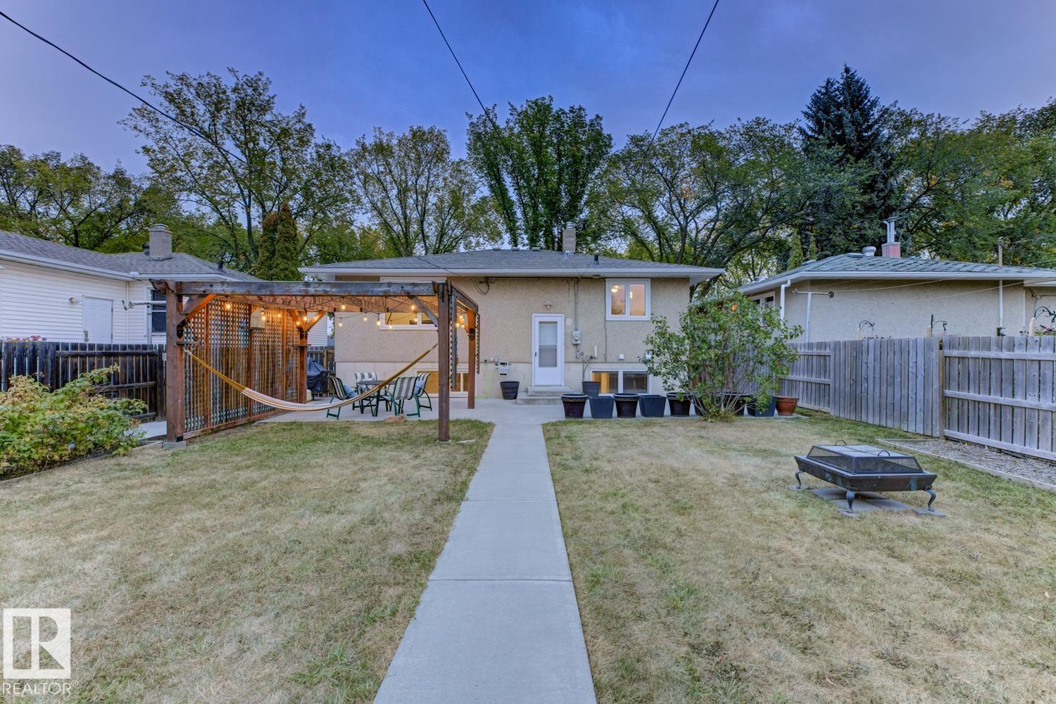 Photo 34 at 10636 79 Street NW, Forest Heights, Edmonton