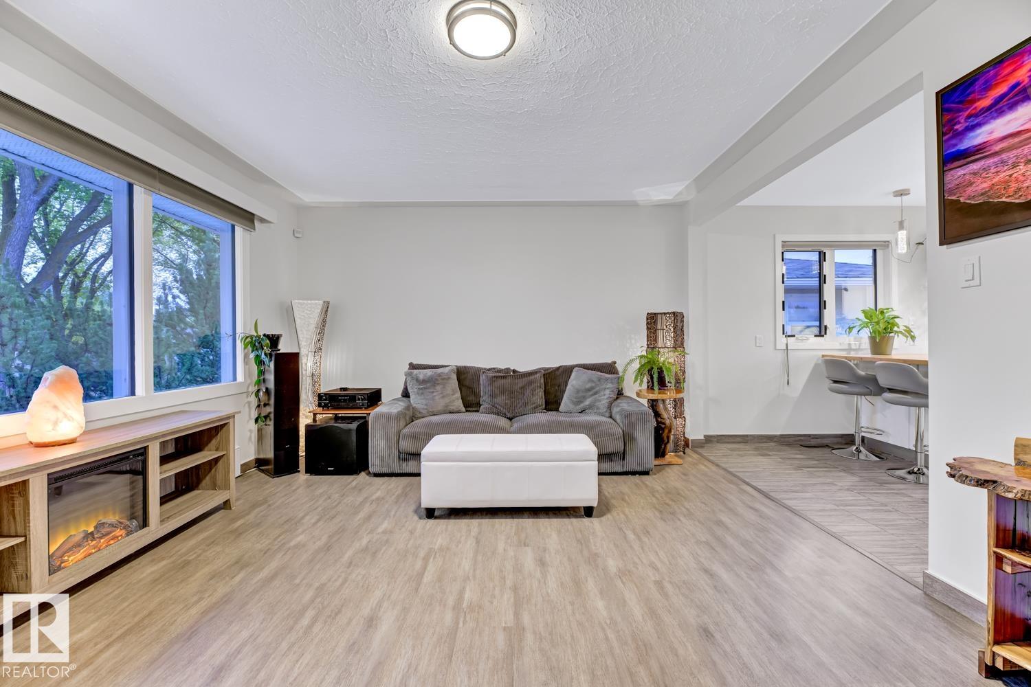 Photo 10 at 10636 79 Street NW, Forest Heights, Edmonton