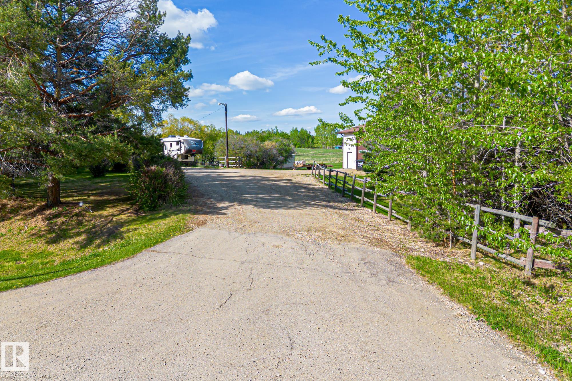 Photo 44 at 14-54006 Rge Rd 274, Panorama Heights, Rural Parkland County