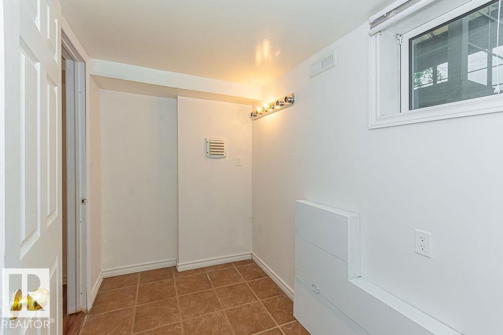 Photo 29 at 12410 90 Street NW, Delton, Edmonton
