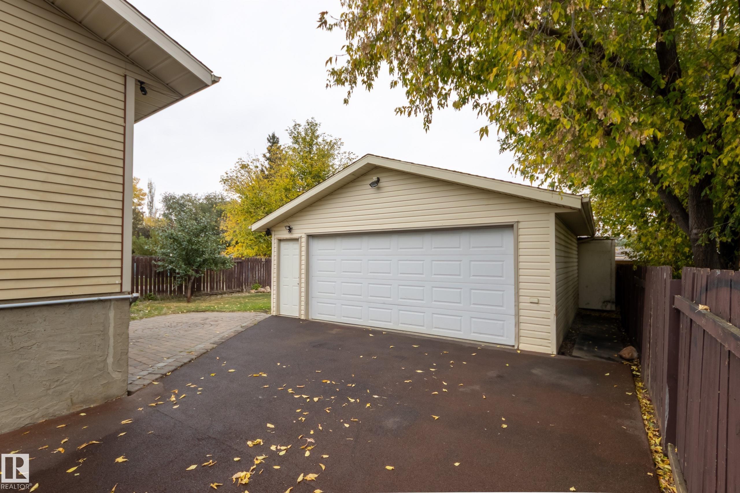 Photo 37 at 14615 29a Street NW, Kirkness, Edmonton