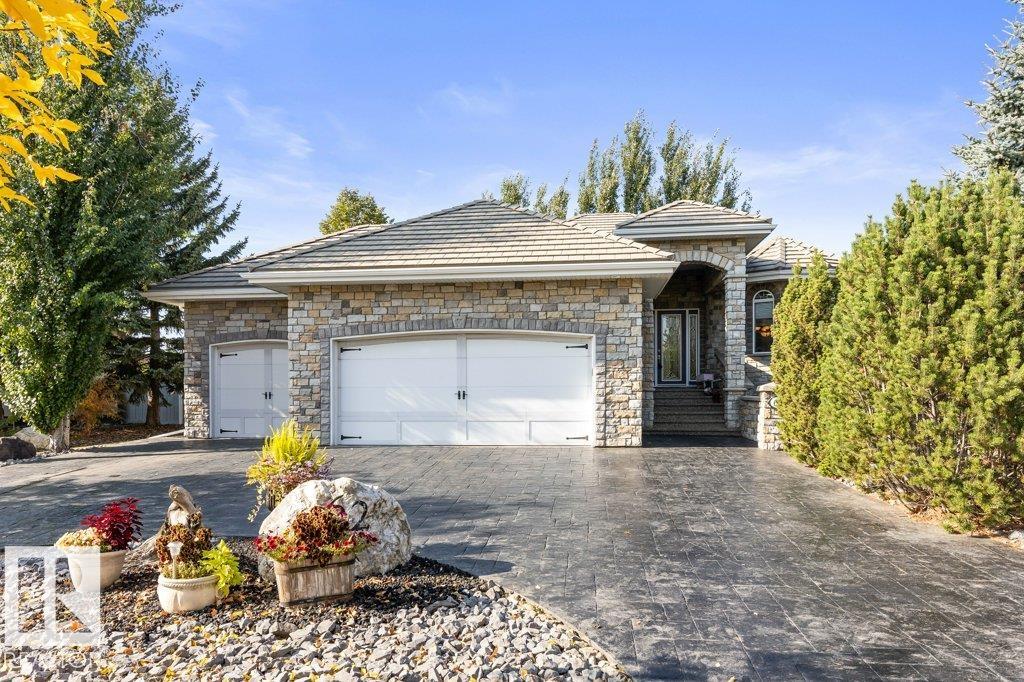 Photo 2 at 62 Kingsford Crescent, Kingswood, St. Albert