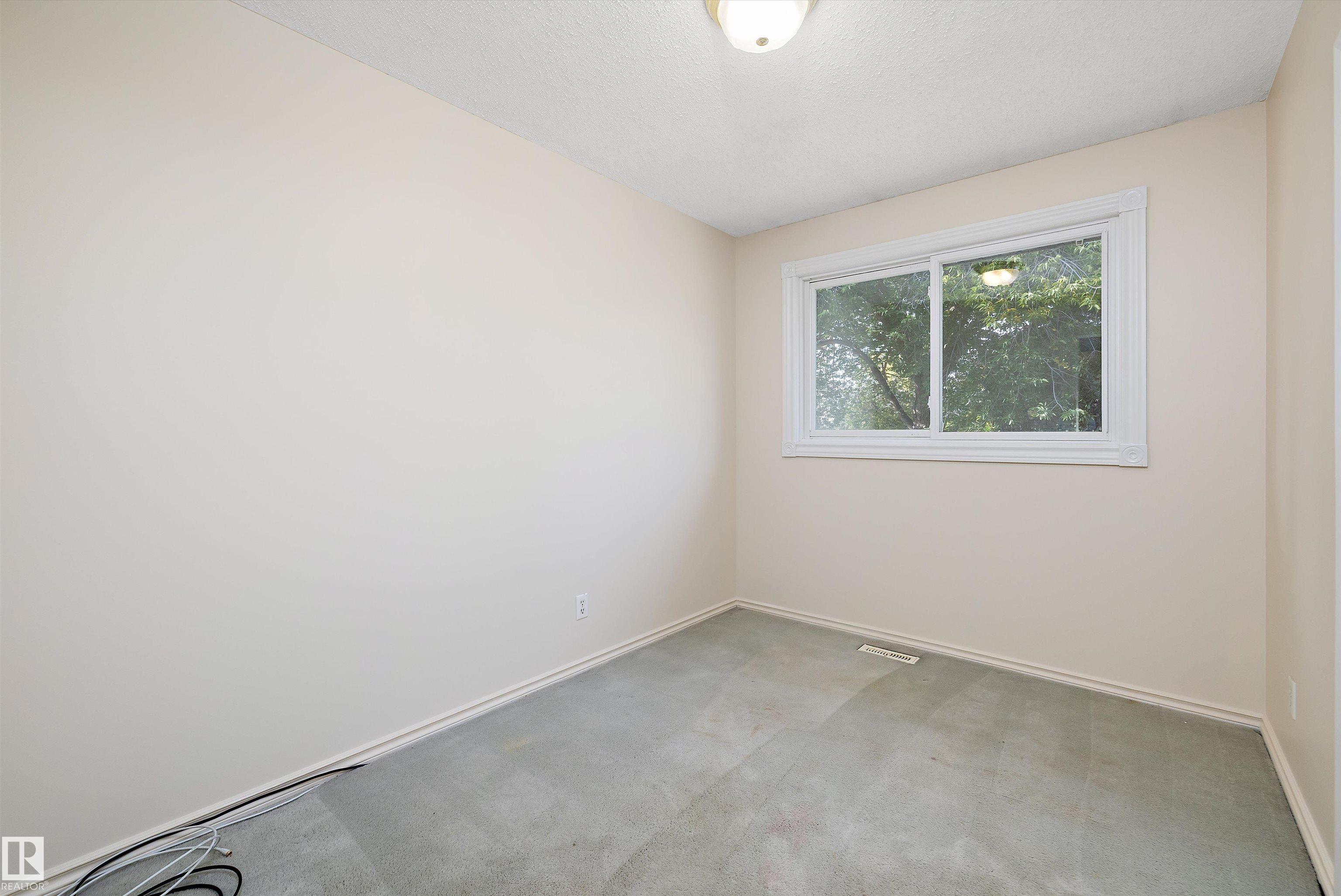 Photo 18 at 33 Afton Crescent, Akinsdale, St. Albert