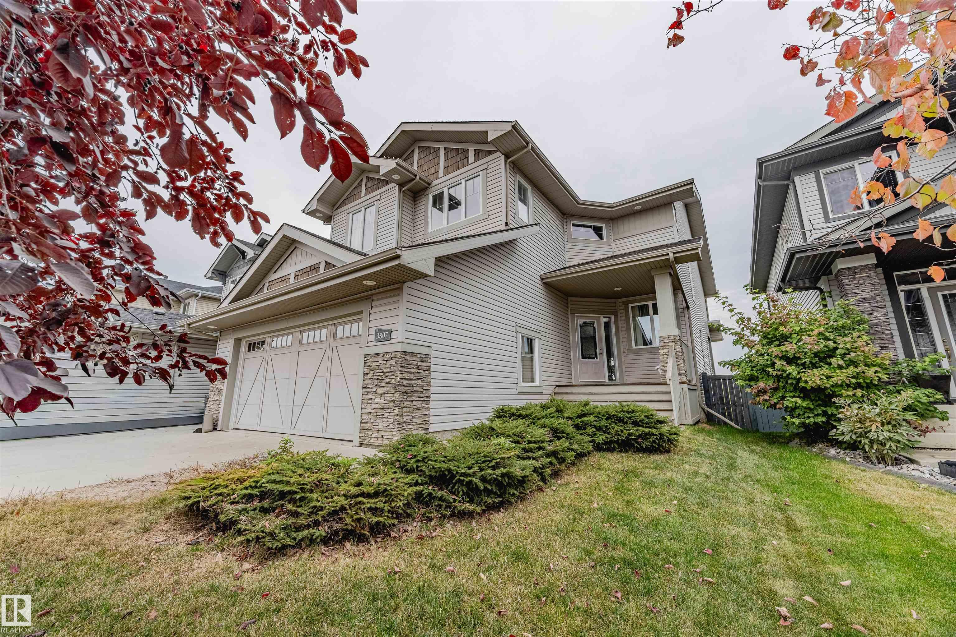 Photo 2 at 3807 Gallinger Loop NW, Granville, Edmonton