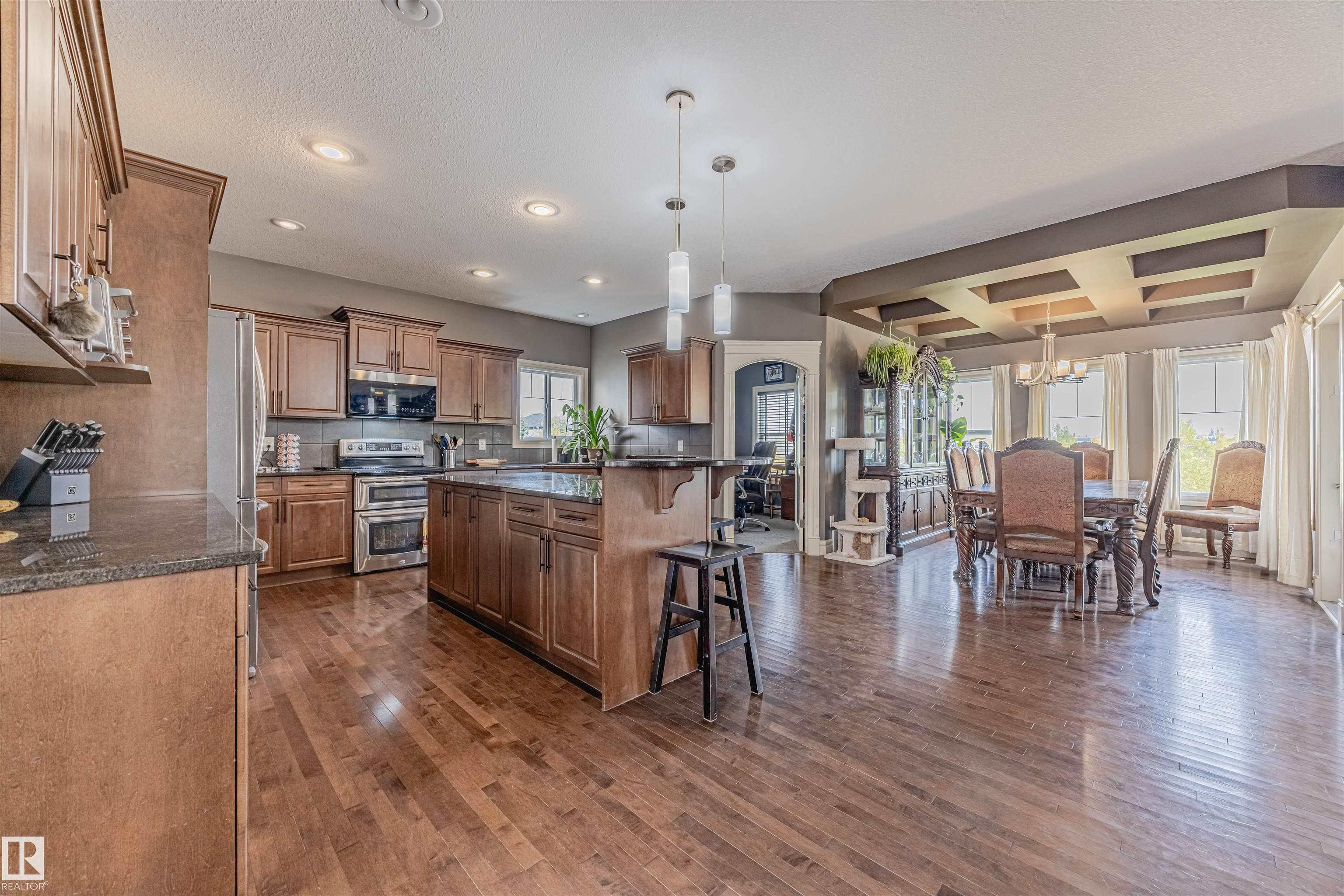 Photo 17 at 3807 Gallinger Loop NW, Granville, Edmonton