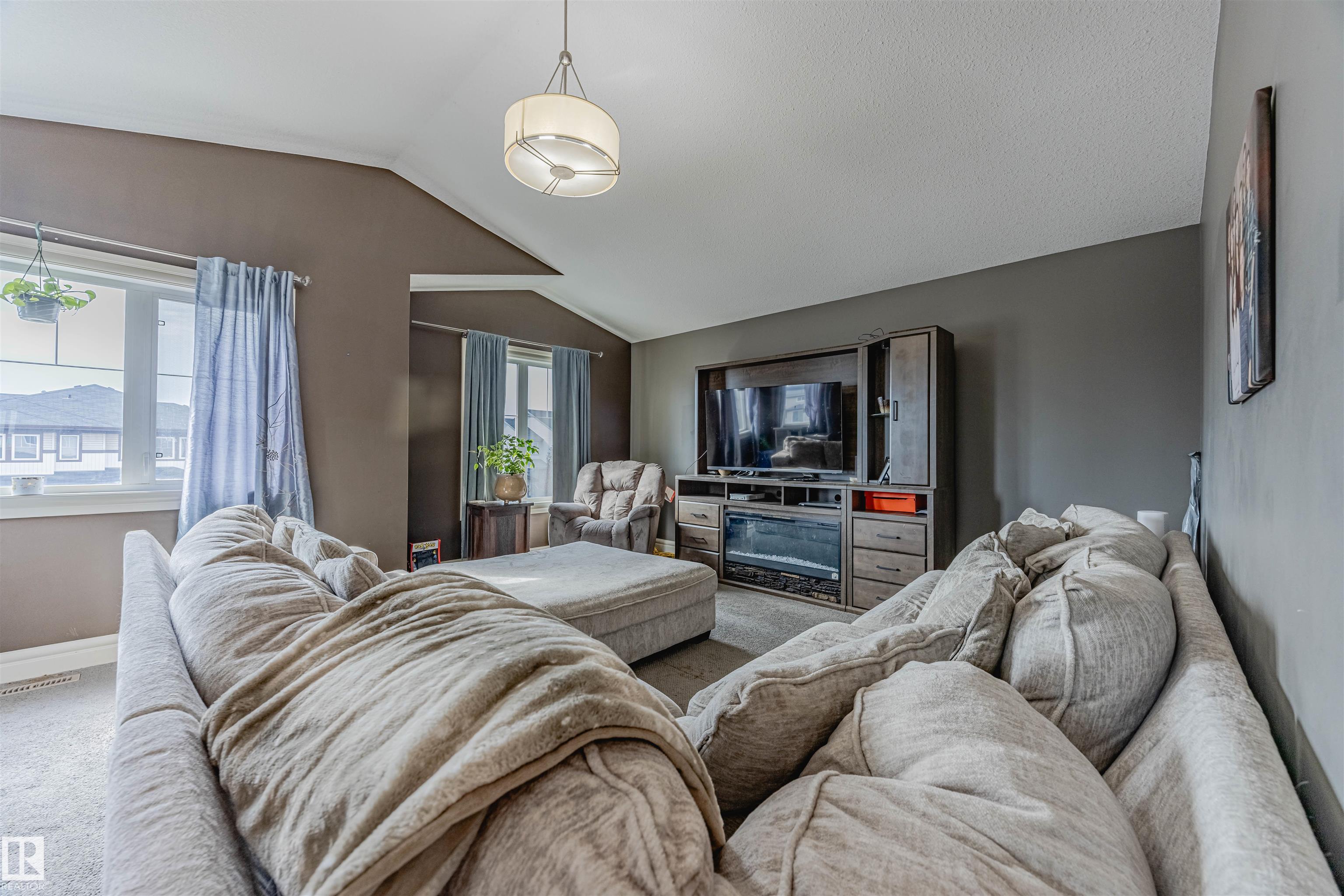 Photo 29 at 3807 Gallinger Loop NW, Granville, Edmonton