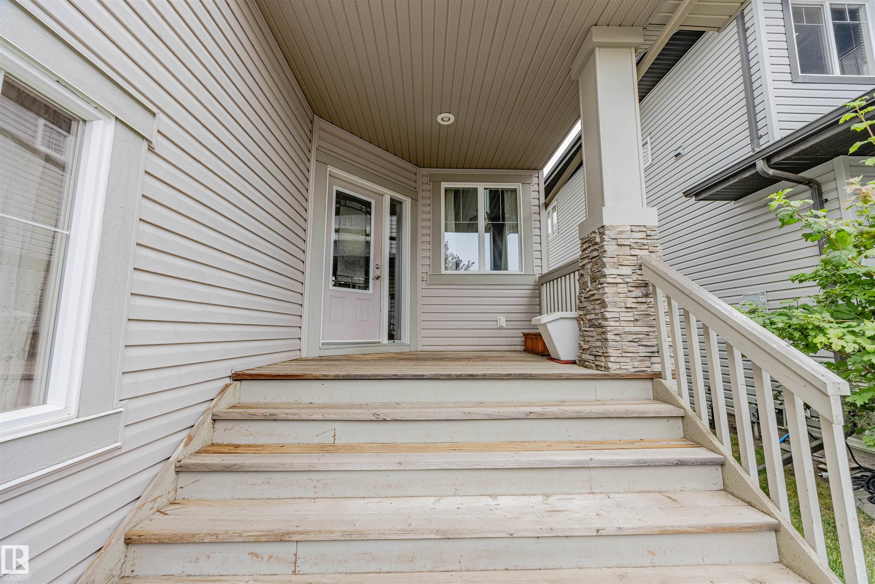 Photo 4 at 3807 Gallinger Loop NW, Granville, Edmonton