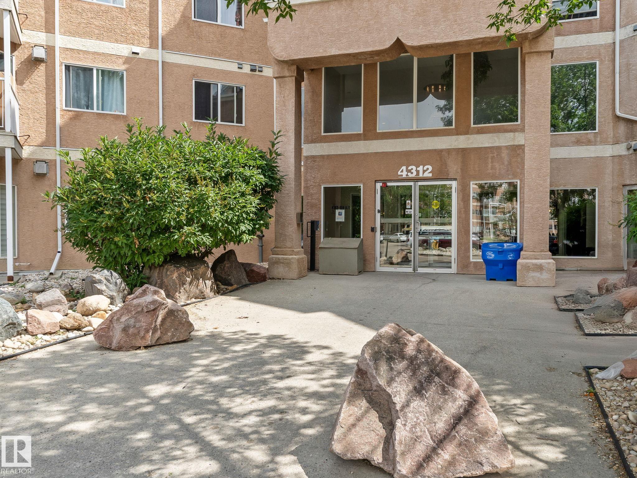 Photo 2 at 426 - 4312 139 Avenue NW, Clareview Town Centre, Edmonton
