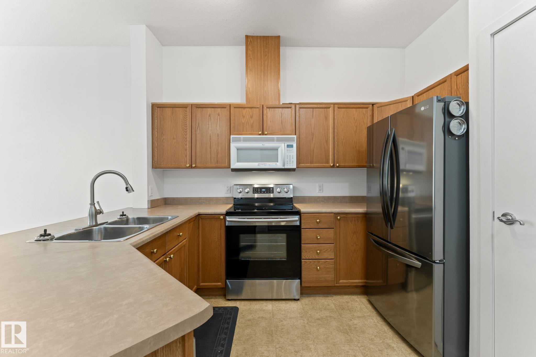 Photo 9 at 426 - 4312 139 Avenue NW, Clareview Town Centre, Edmonton