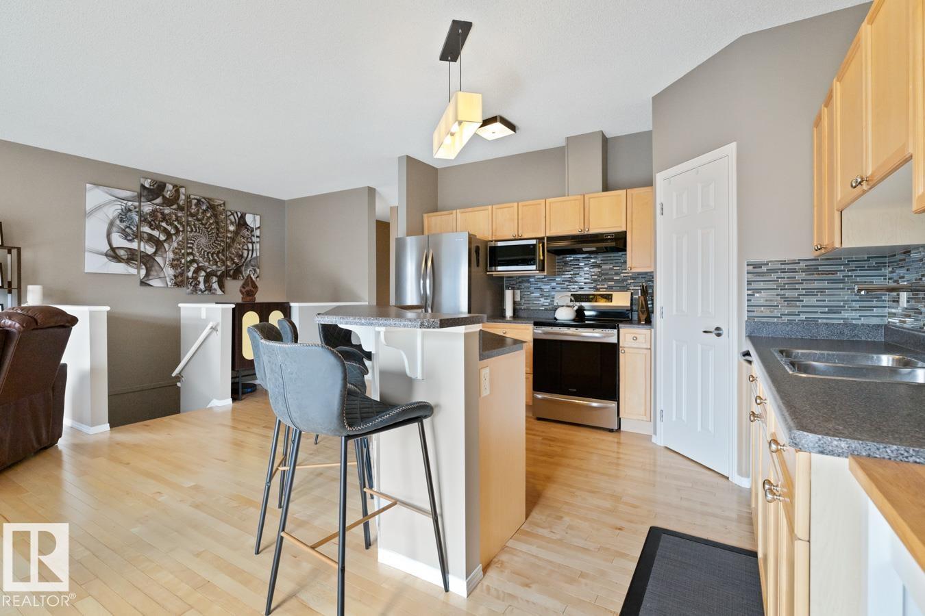Photo 2 at 59 - 2508 Hanna Crescent NW, Haddow, Edmonton