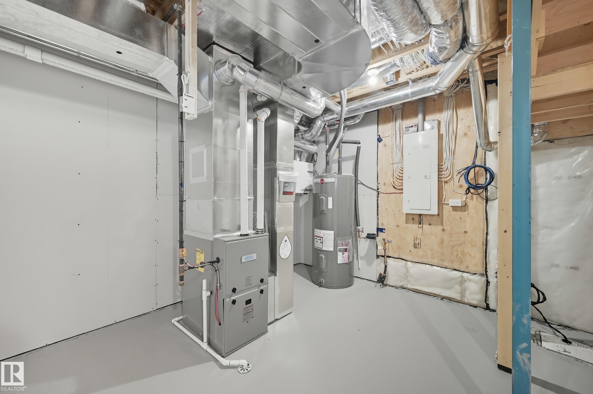 Photo 28 at 37 Gable Common, Greenbury, Spruce Grove