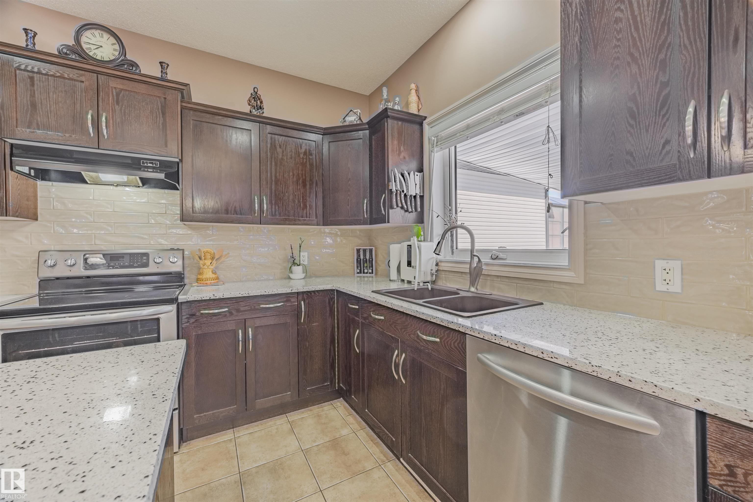 Photo 22 at 57 Homestead Crescent NW, Overlanders, Edmonton