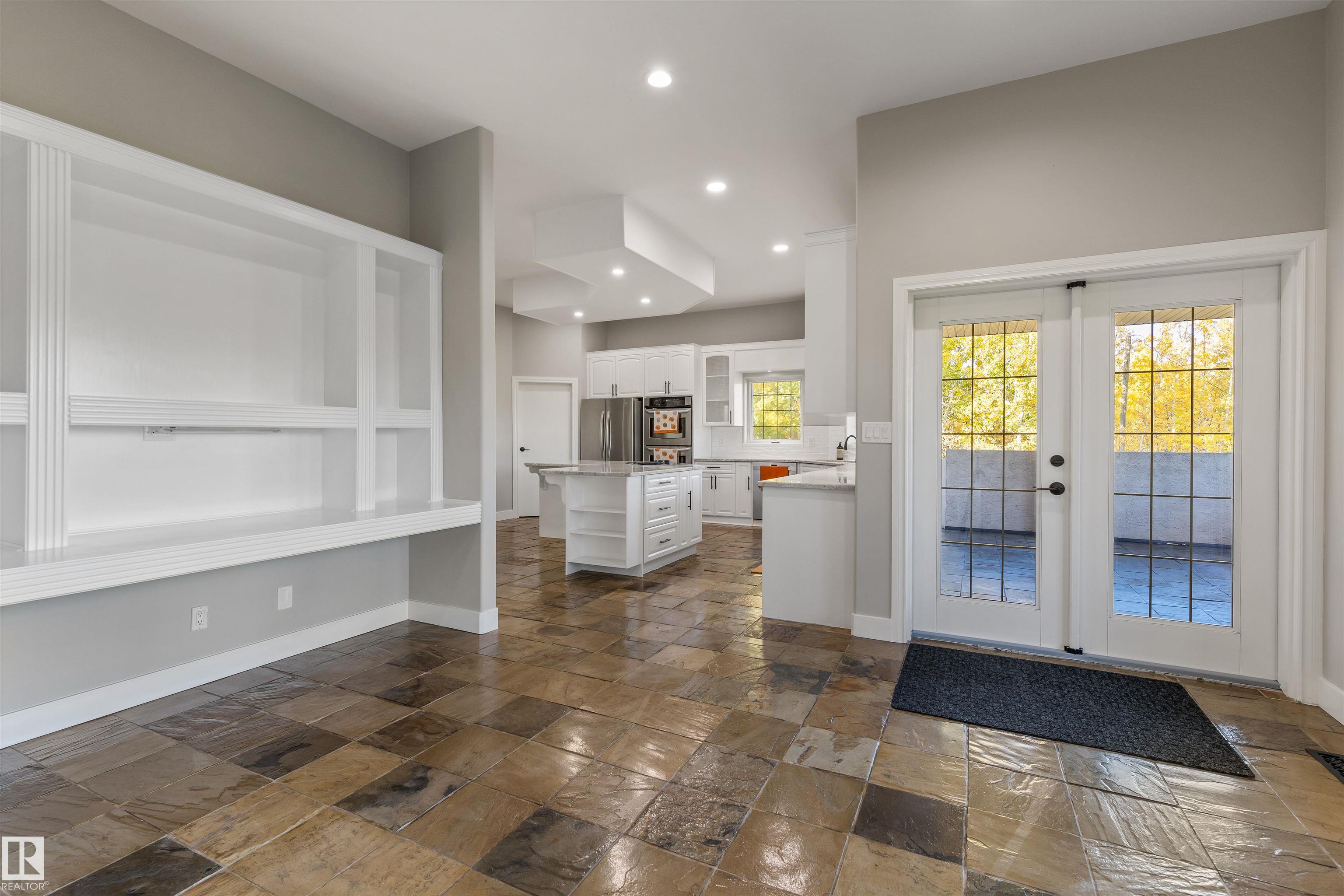 Photo 13 at 19 - 54129 Rge Road 275, Surrey Lane, Rural Parkland County
