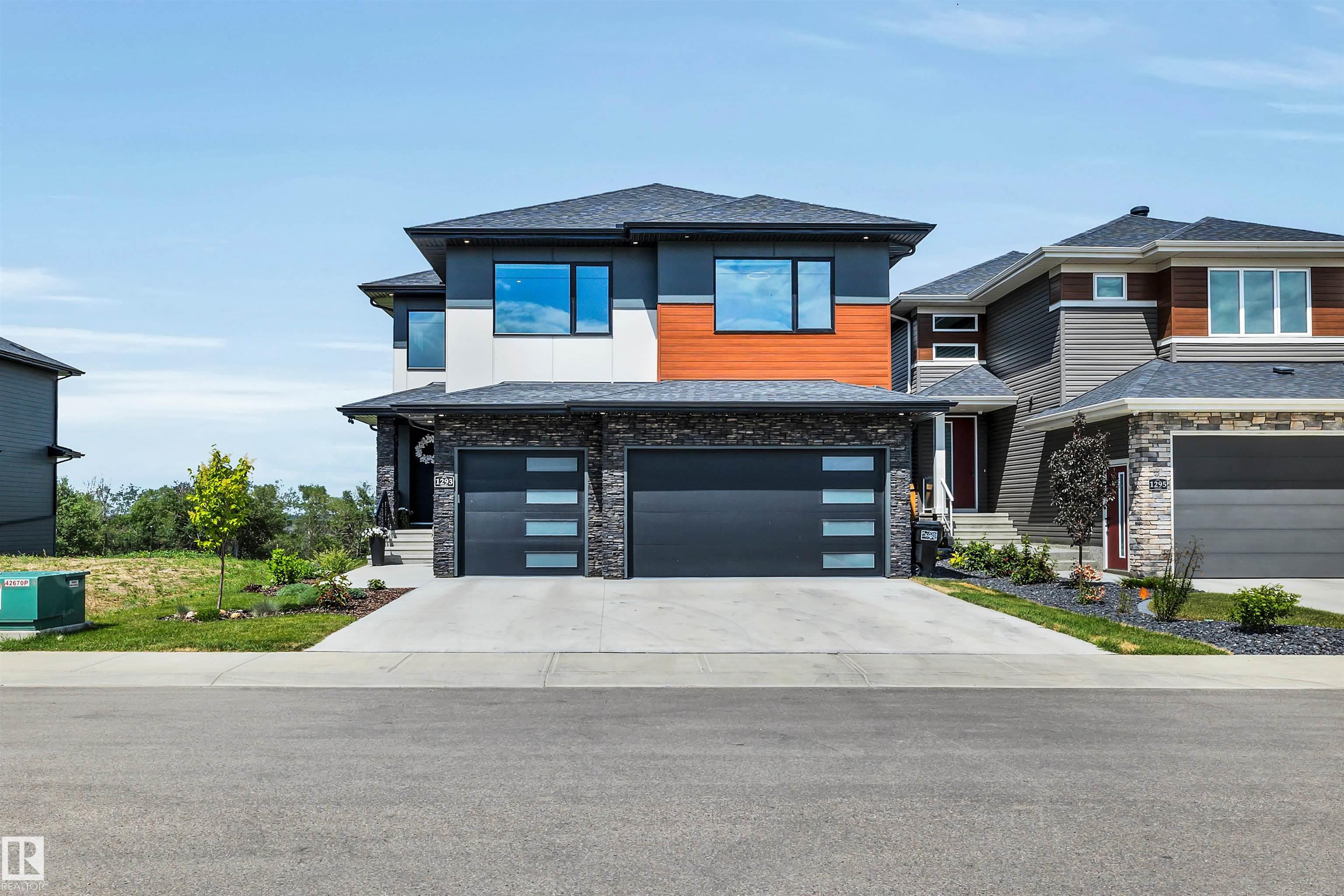 Photo 2 at 1293 Peregrine Terrace NW, Hawks Ridge, Edmonton