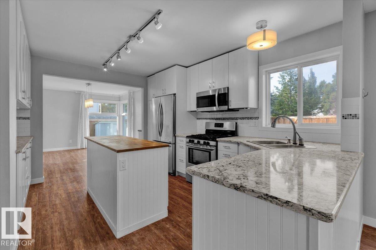 Photo 7 at 15 Delorme Place, Deer Ridge, St. Albert