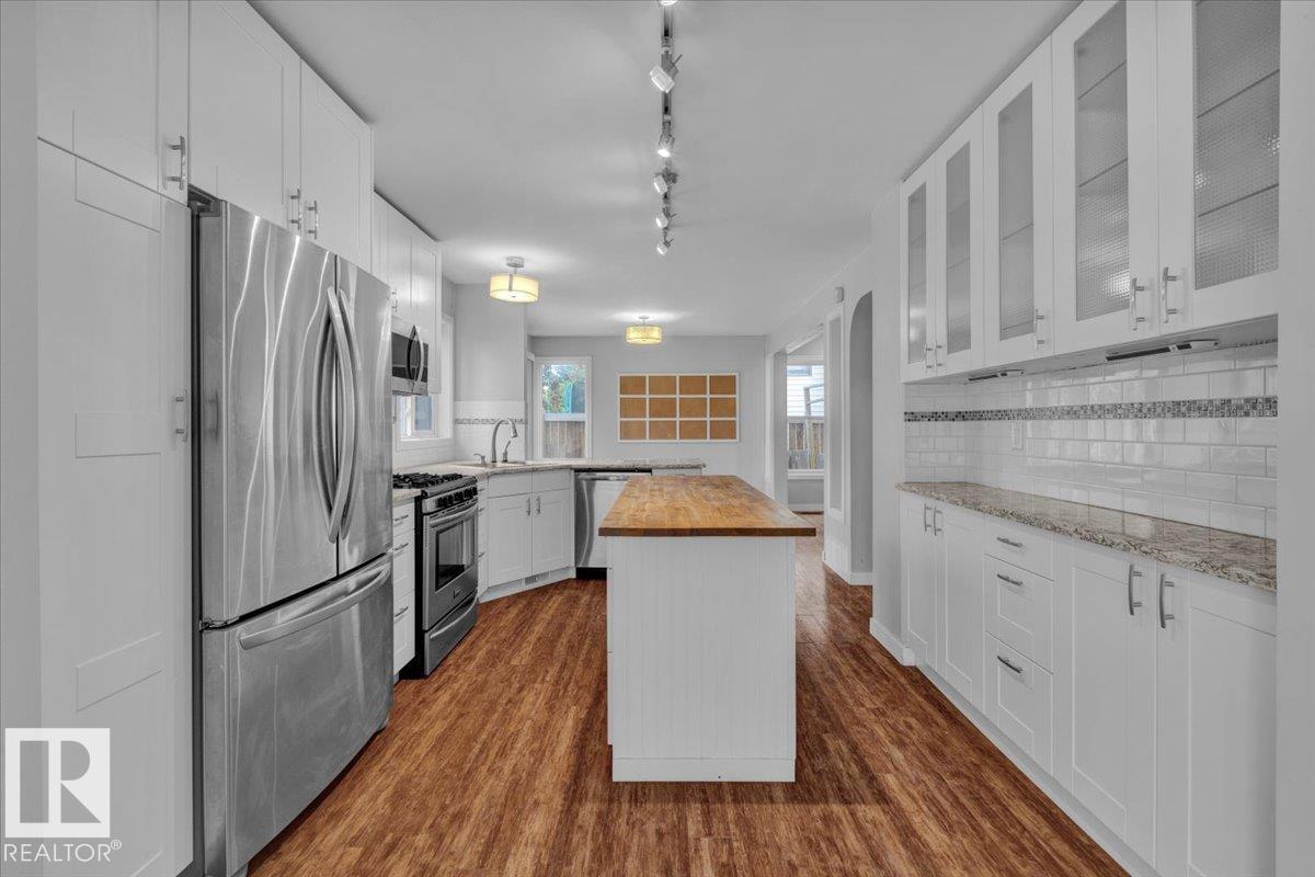 Photo 9 at 15 Delorme Place, Deer Ridge, St. Albert