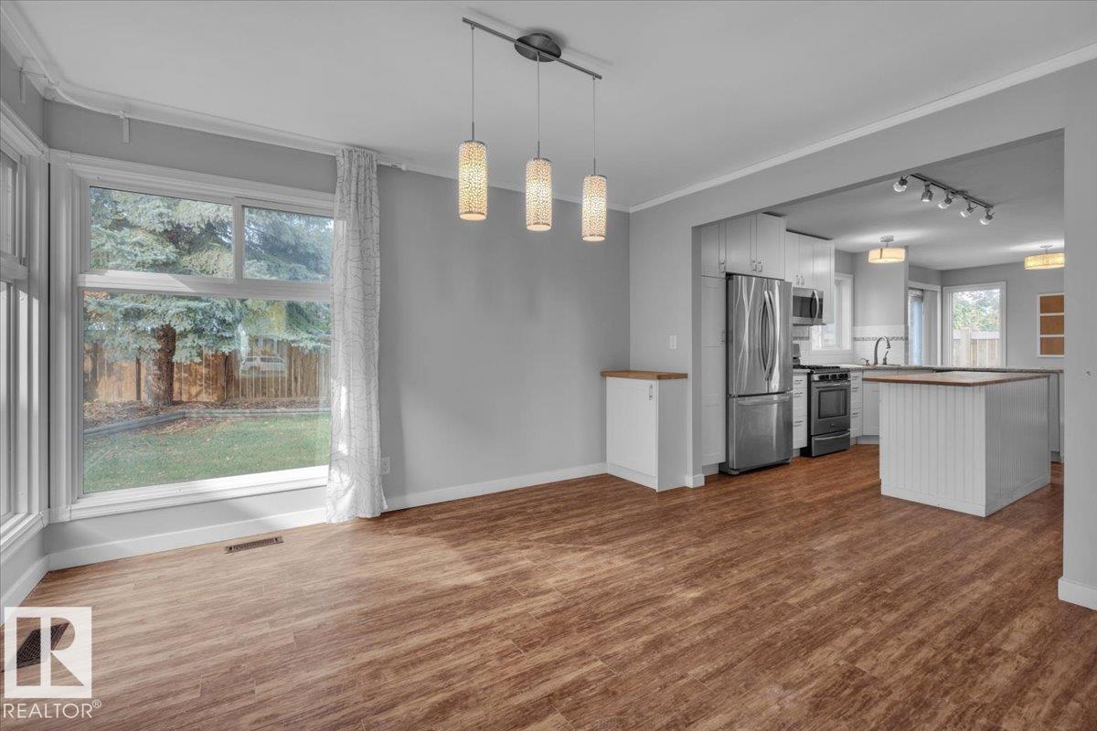 Photo 10 at 15 Delorme Place, Deer Ridge, St. Albert