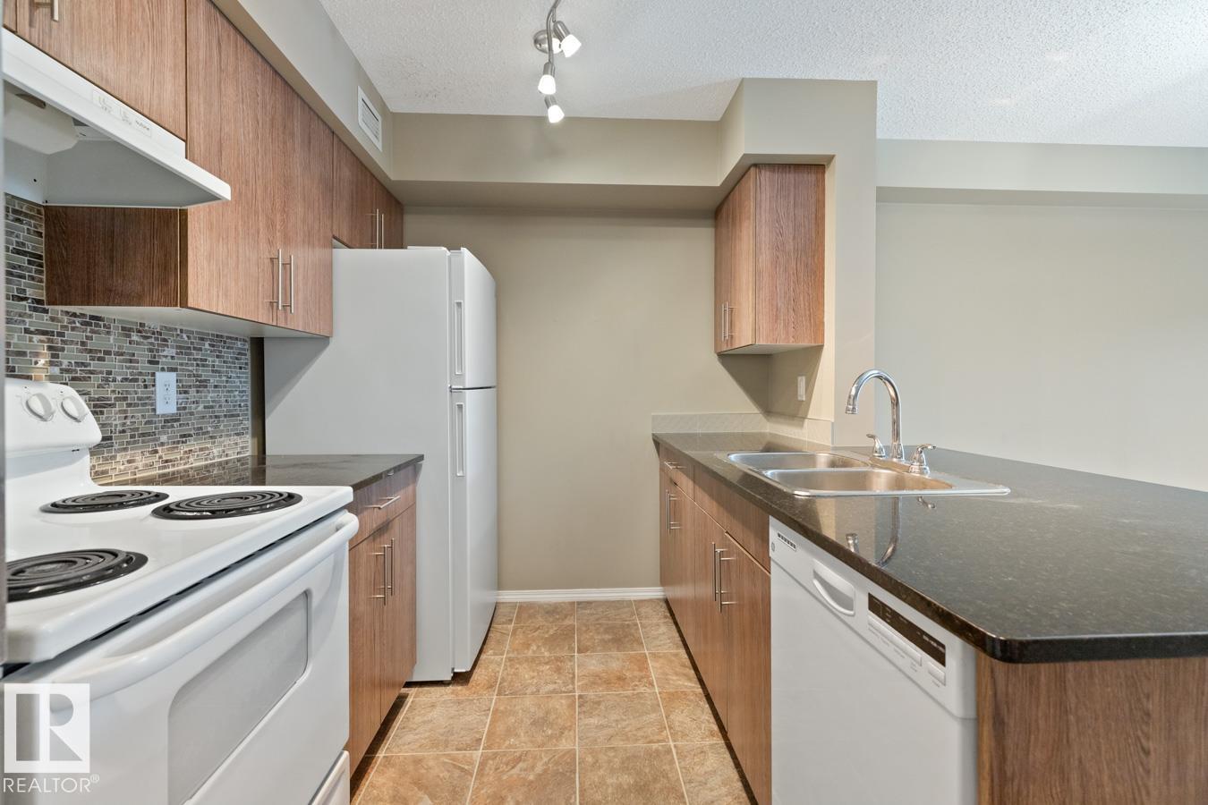 Photo 4 at 208 - 270 Mcconachie Drive NW, McConachie Area, Edmonton