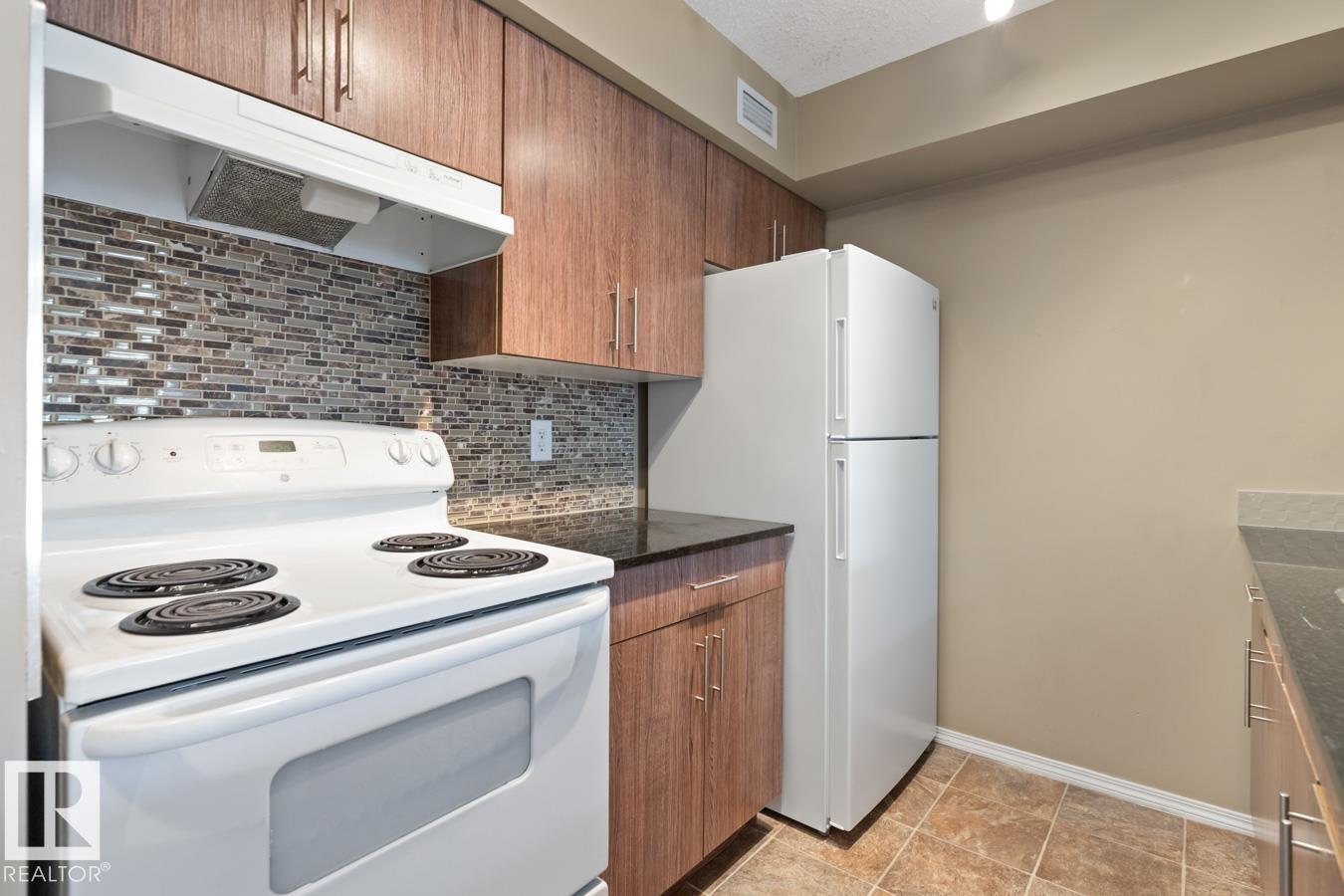 Photo 6 at 208 - 270 Mcconachie Drive NW, McConachie Area, Edmonton