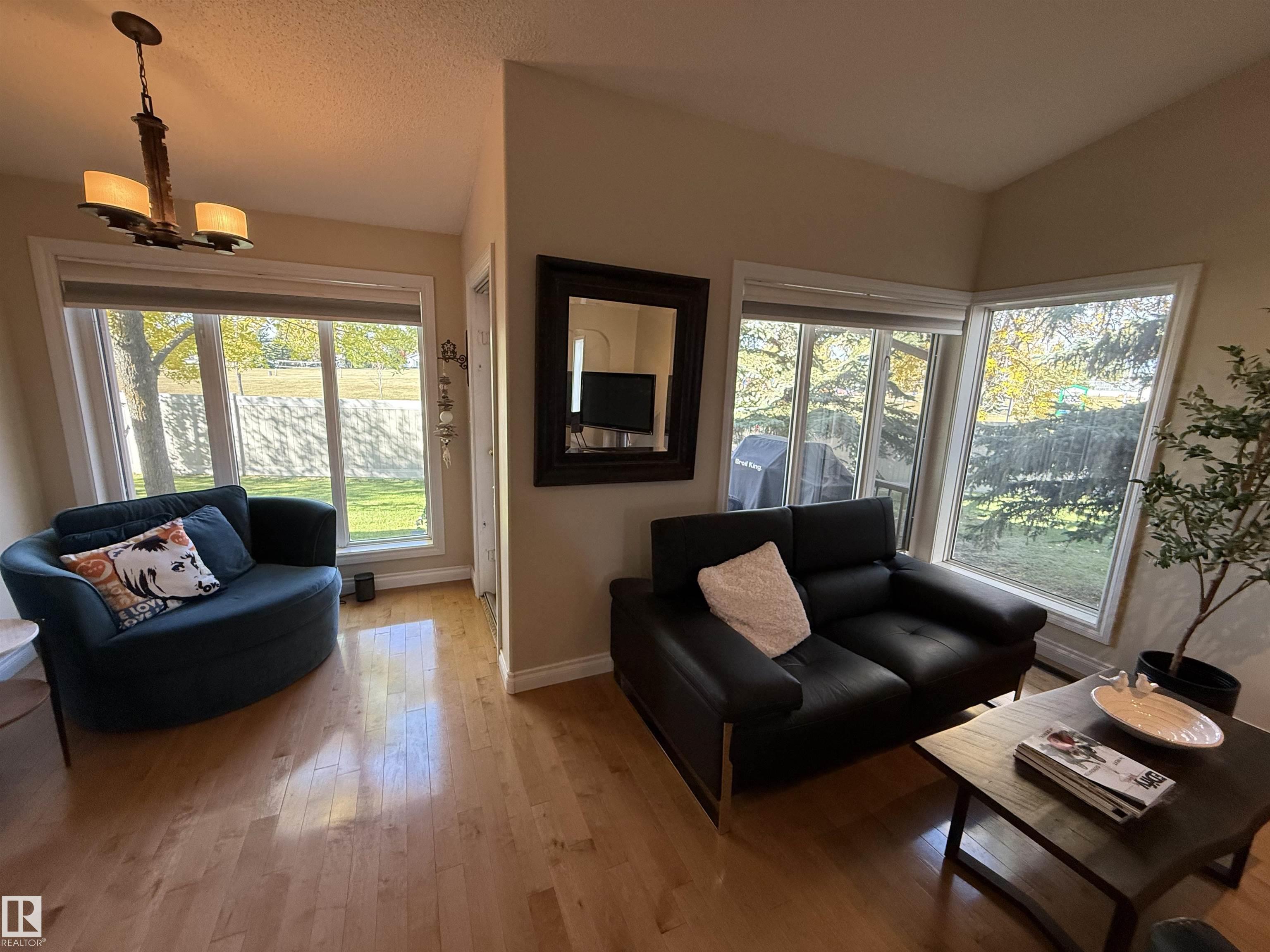 Photo 6 at 3 - 925 Picard Drive NW, Potter Greens, Edmonton