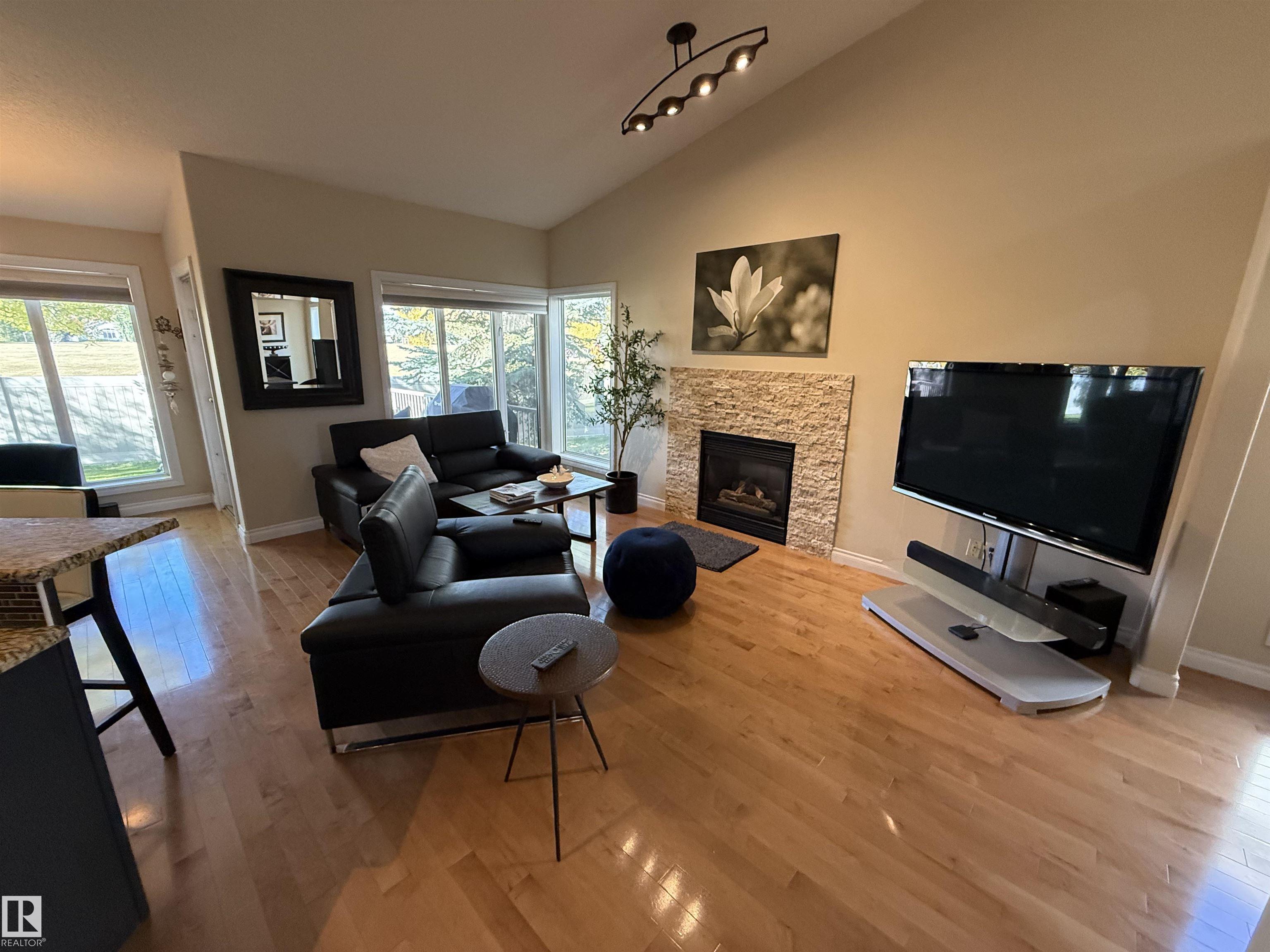 Photo 10 at 3 - 925 Picard Drive NW, Potter Greens, Edmonton