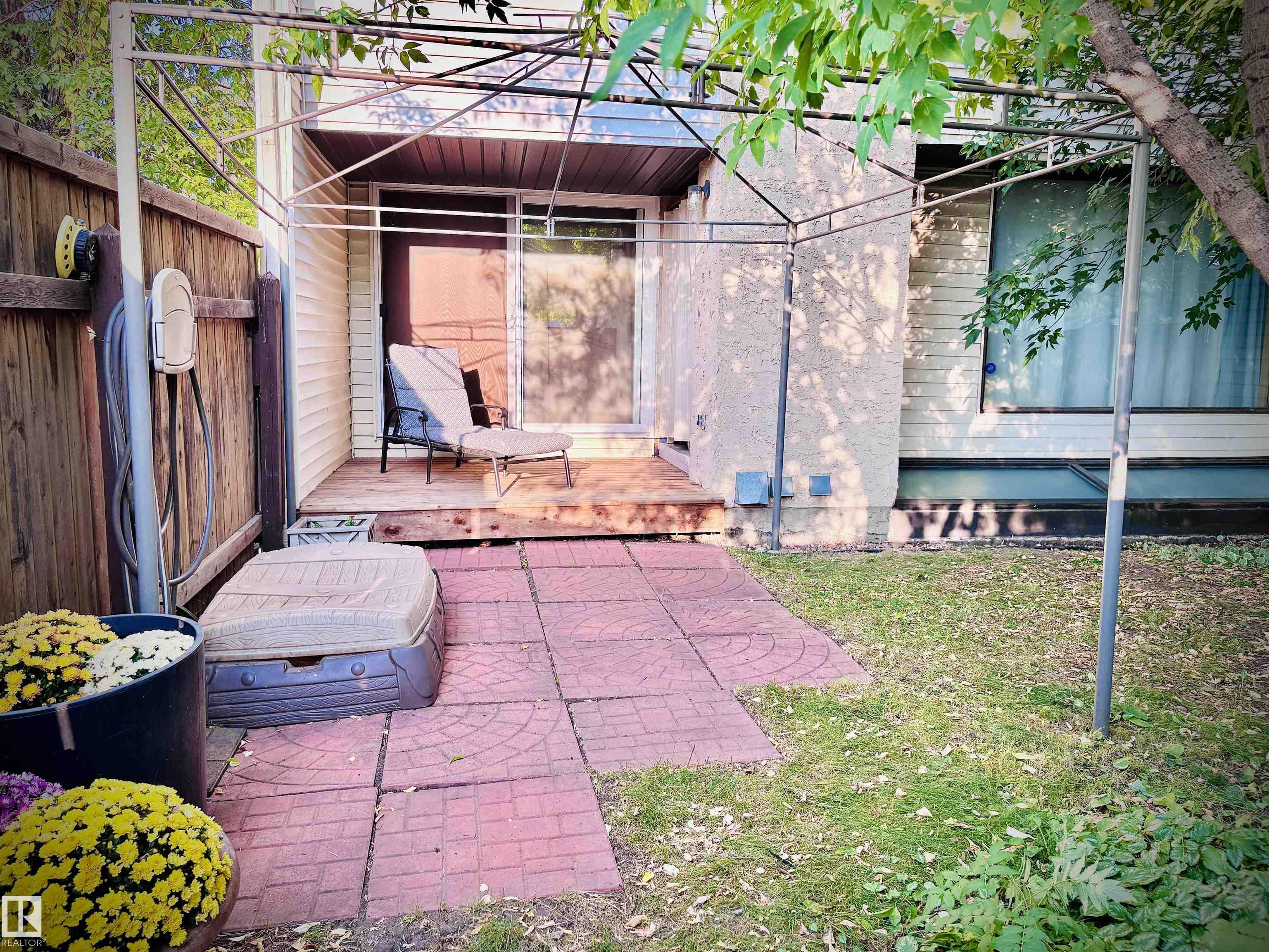 Photo 37 at 3557 Mill Woods Road E NW, Minchau, Edmonton