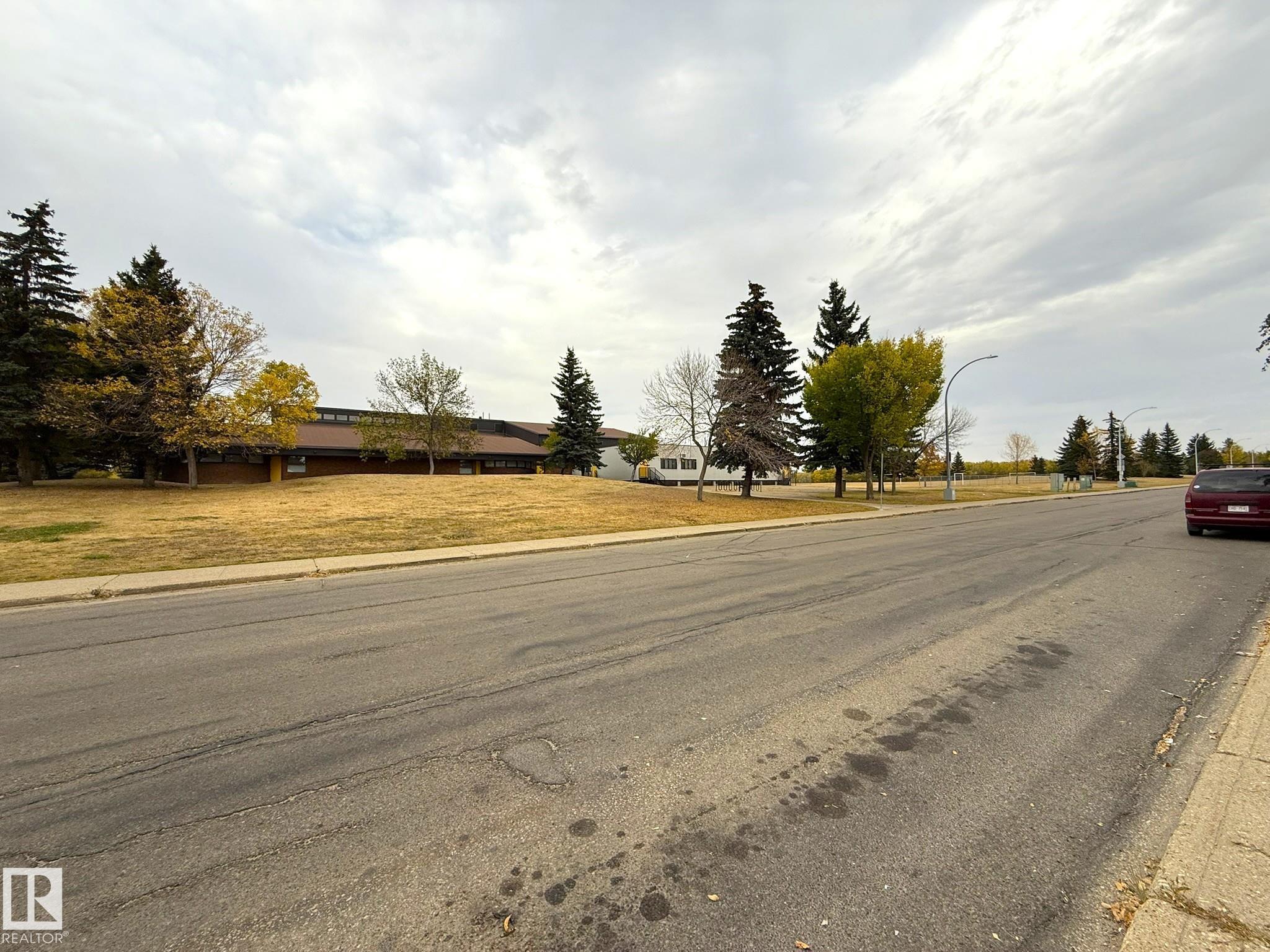 Photo 51 at 3557 Mill Woods Road E NW, Minchau, Edmonton