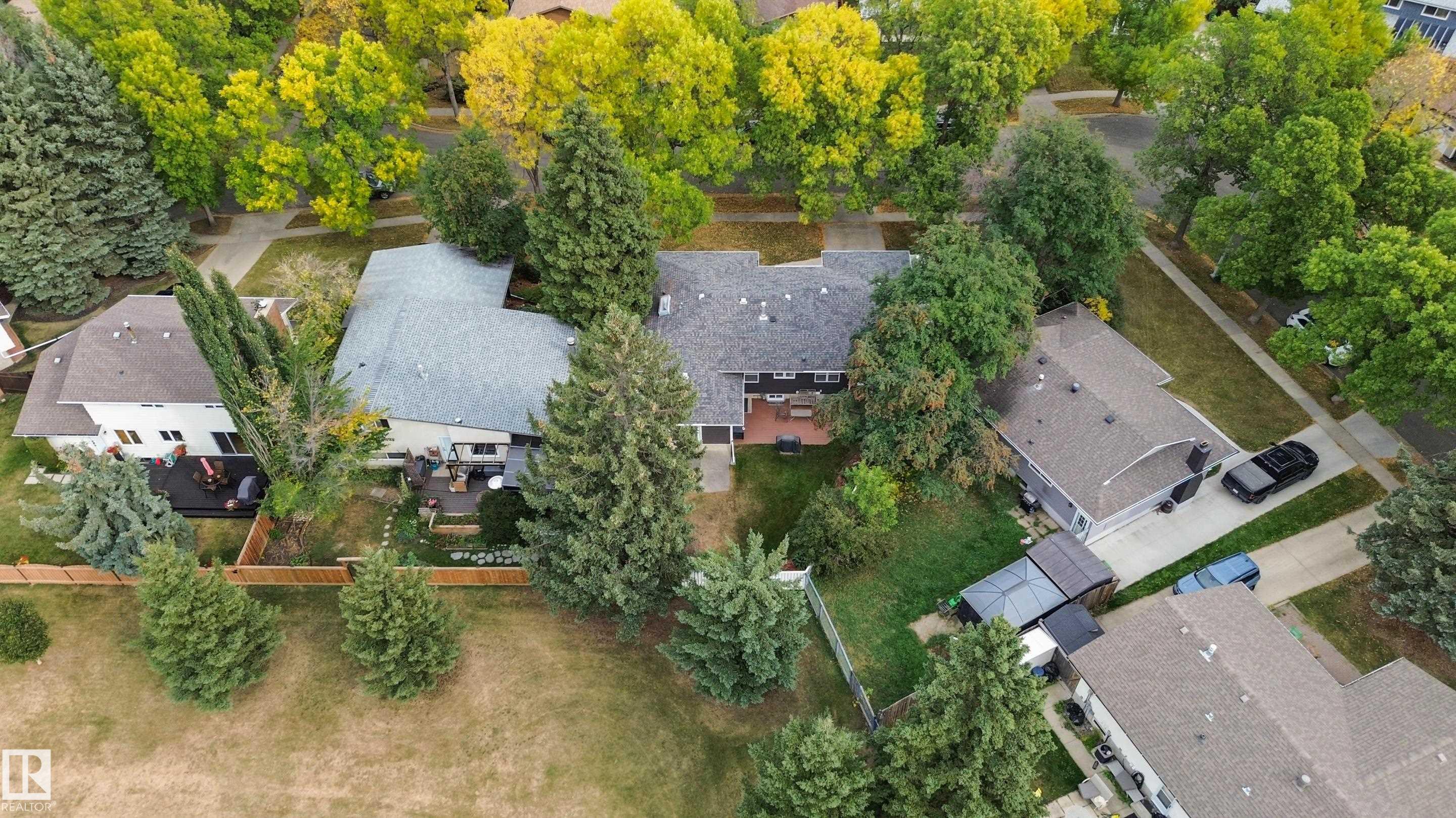 Photo 2 at 40 Fernwood Crescent, Forest Lawn, St. Albert