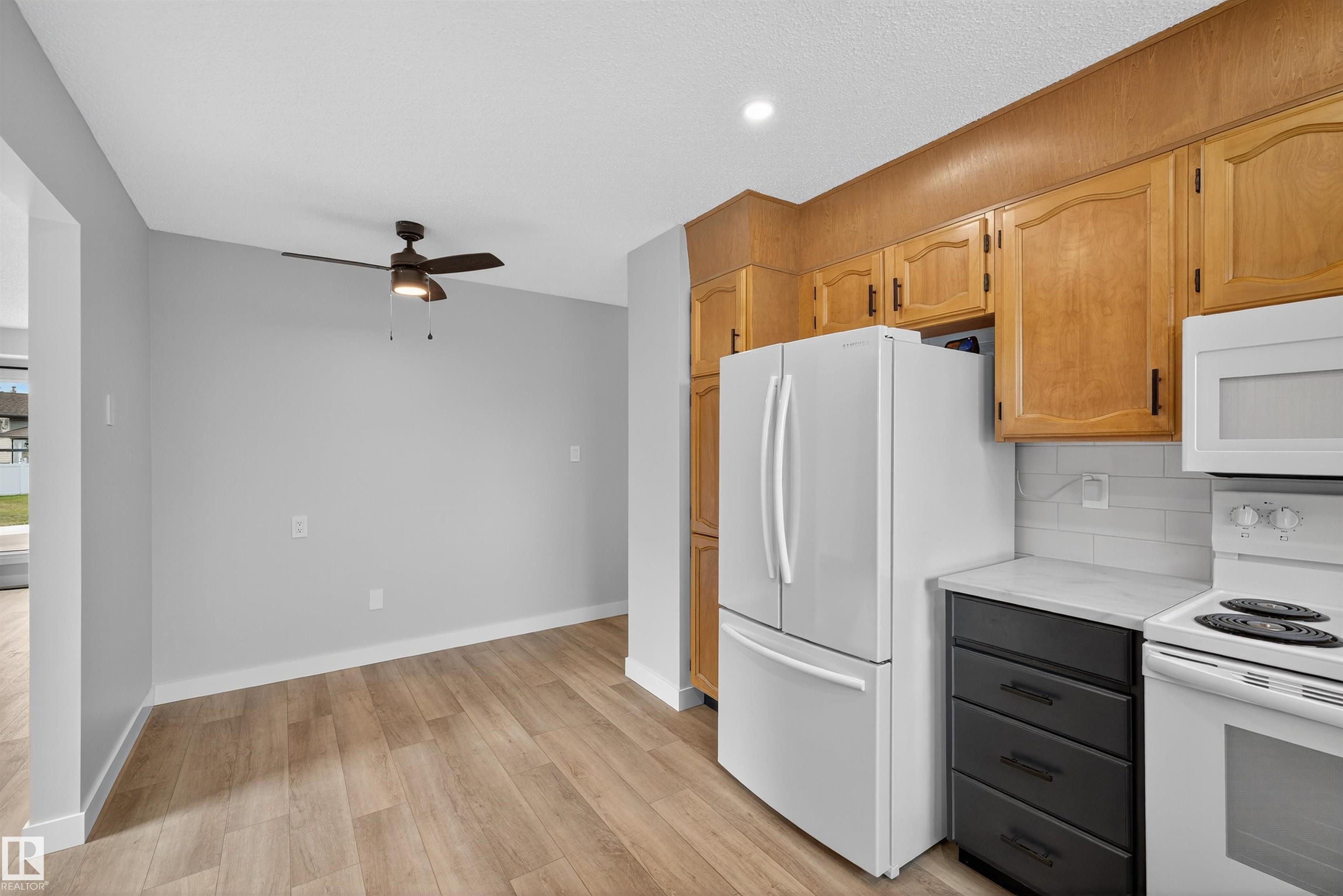Photo 16 at 13815 35 Street NW, Hairsine, Edmonton