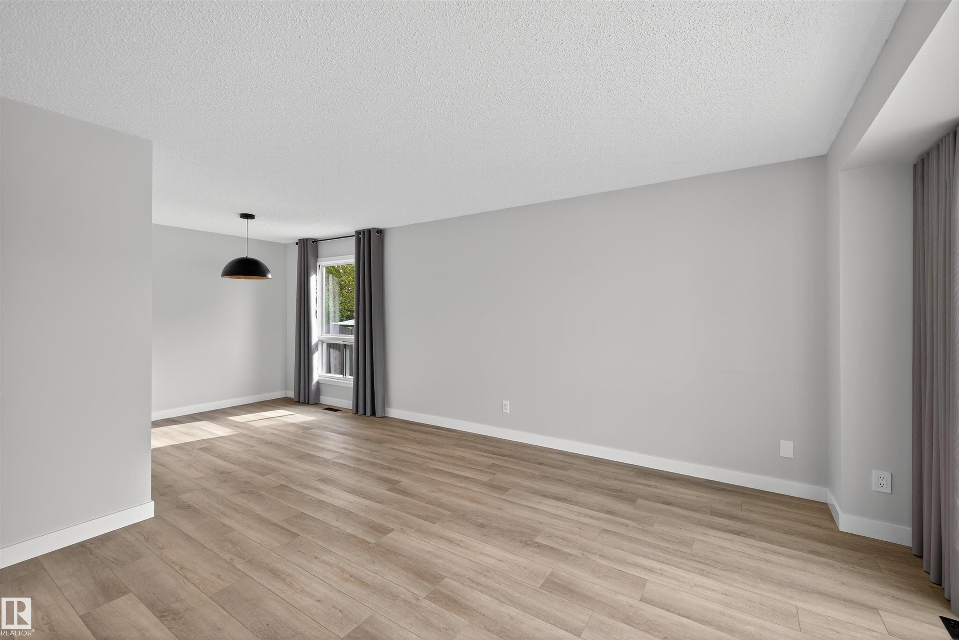 Photo 6 at 13815 35 Street NW, Hairsine, Edmonton
