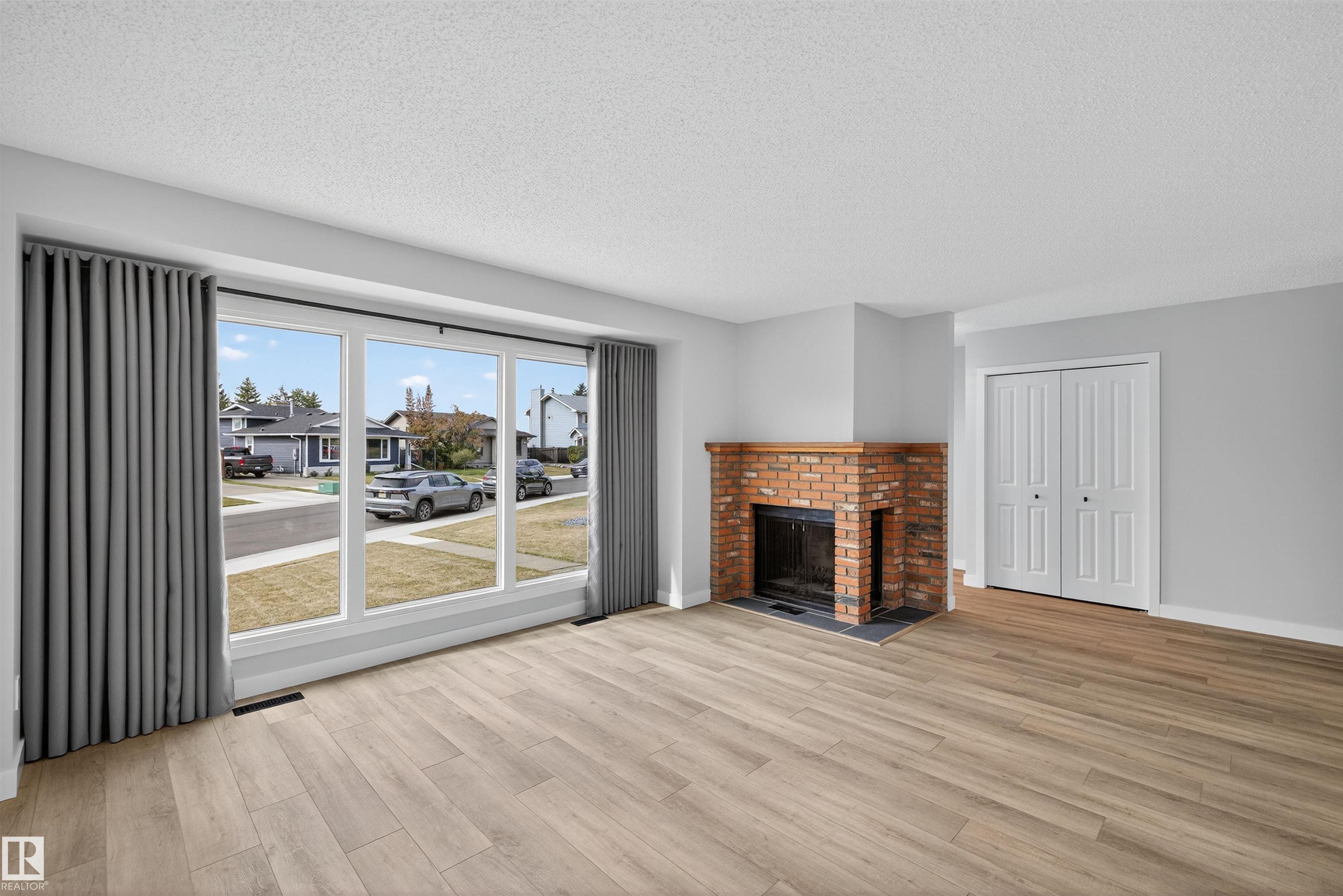 Photo 8 at 13815 35 Street NW, Hairsine, Edmonton