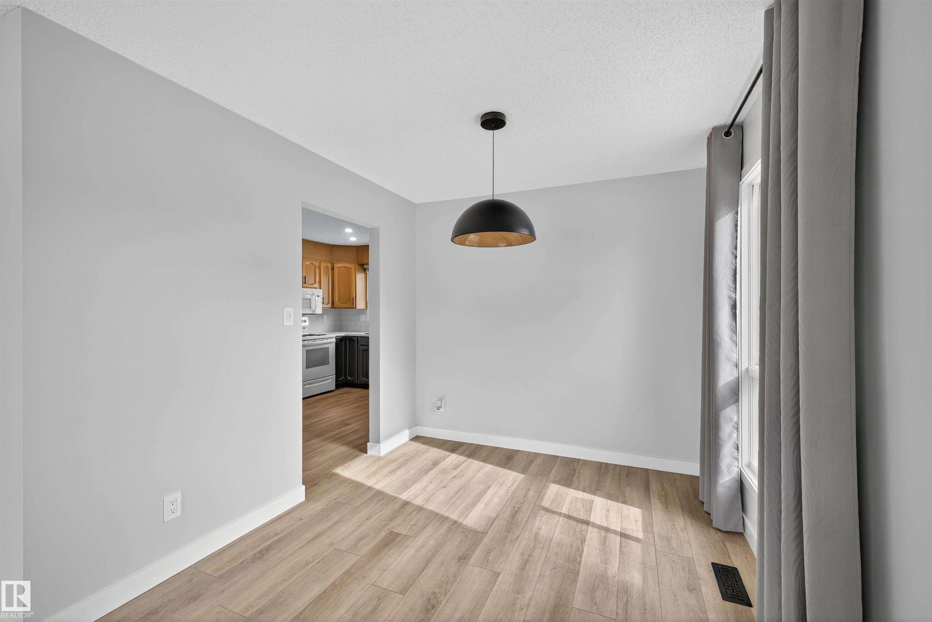 Photo 9 at 13815 35 Street NW, Hairsine, Edmonton
