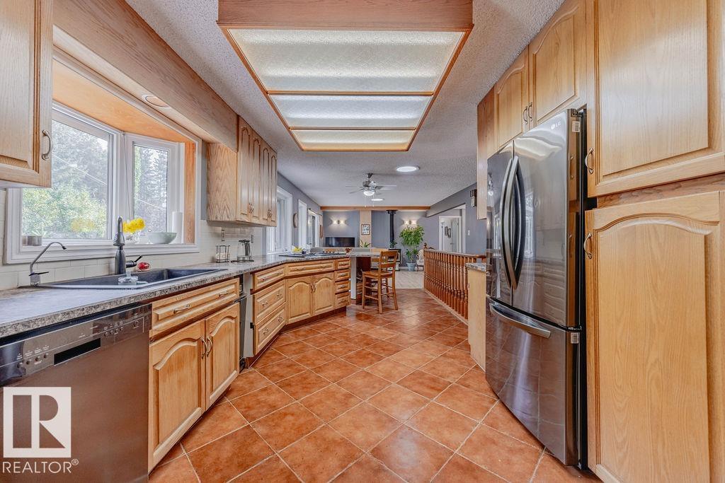Photo 16 at 194 52328 Hwy 21, Country Club Estates, Rural Strathcona County
