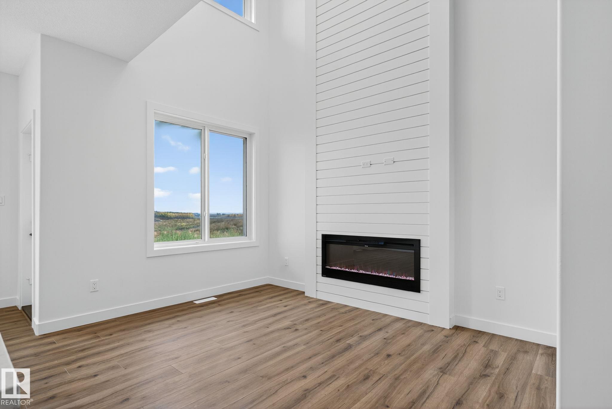 Photo 4 at 147 Pierwyck Loop, Fenwyck, Spruce Grove