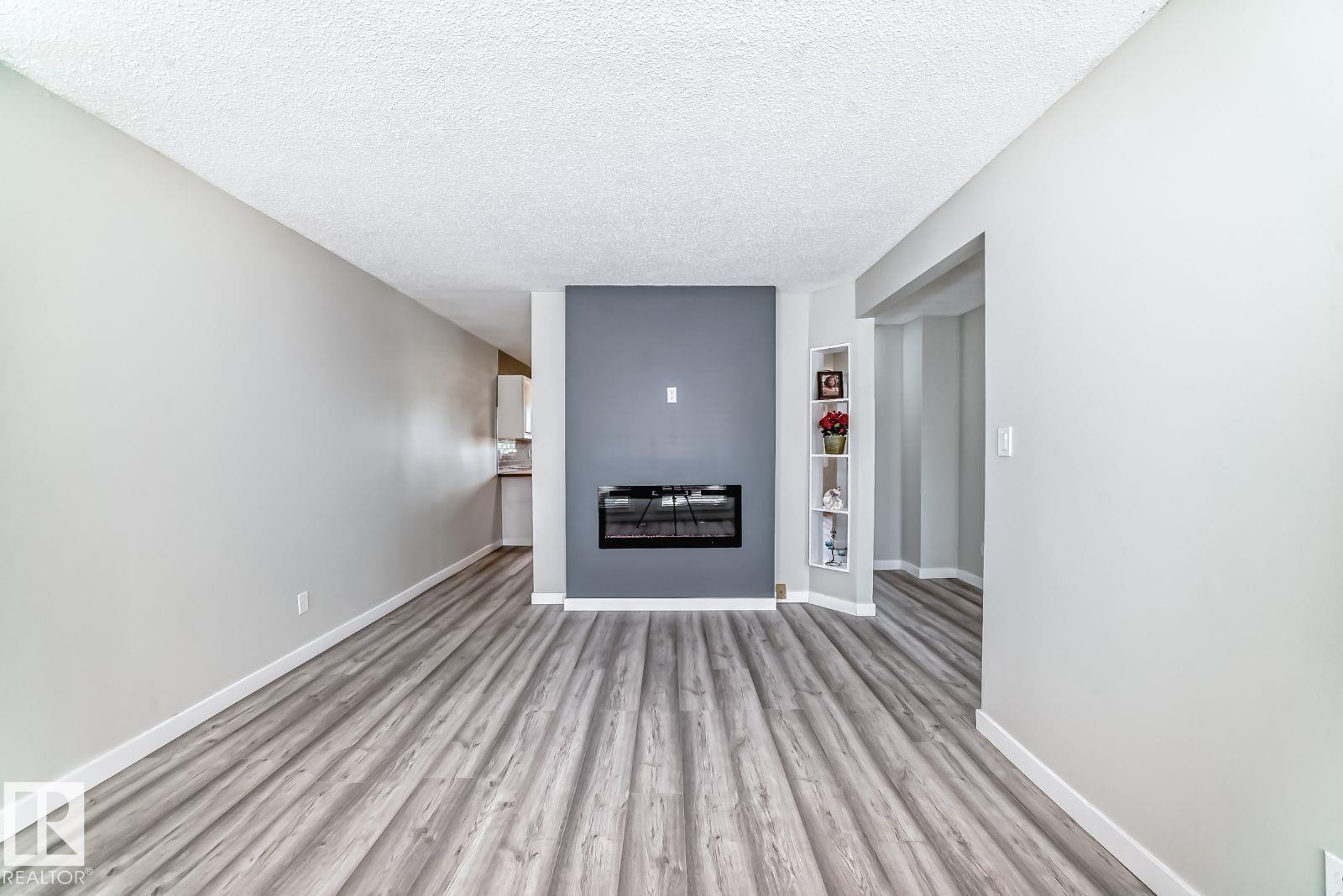 Photo 18 at 10936 Beaumaris Road NW, Lorelei, Edmonton