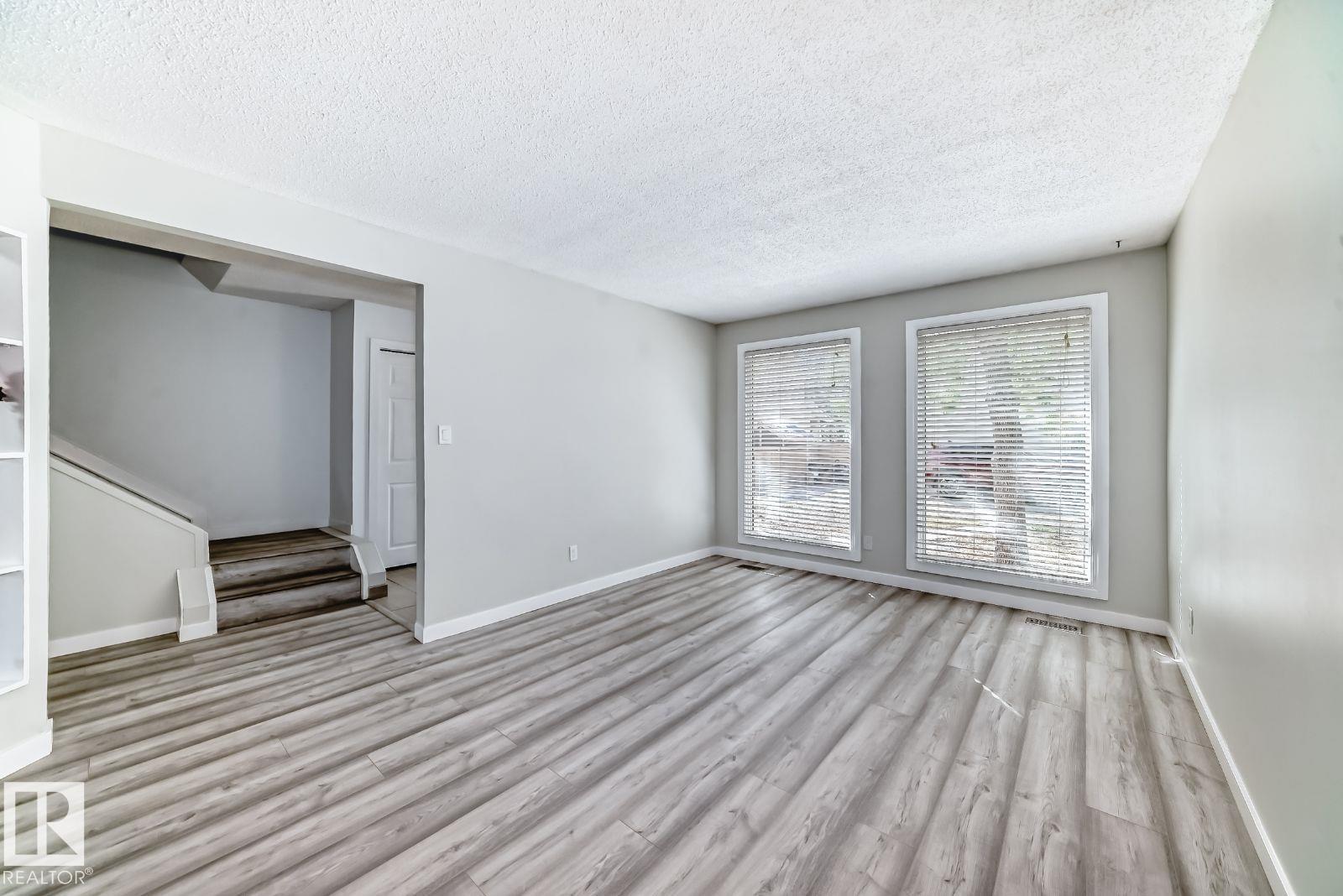 Photo 20 at 10936 Beaumaris Road NW, Lorelei, Edmonton