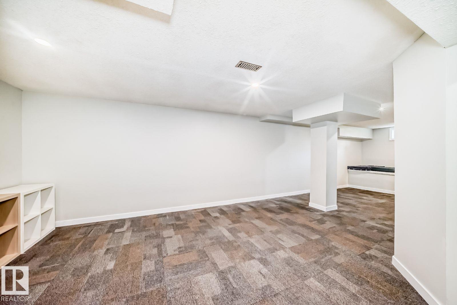 Photo 40 at 10936 Beaumaris Road NW, Lorelei, Edmonton