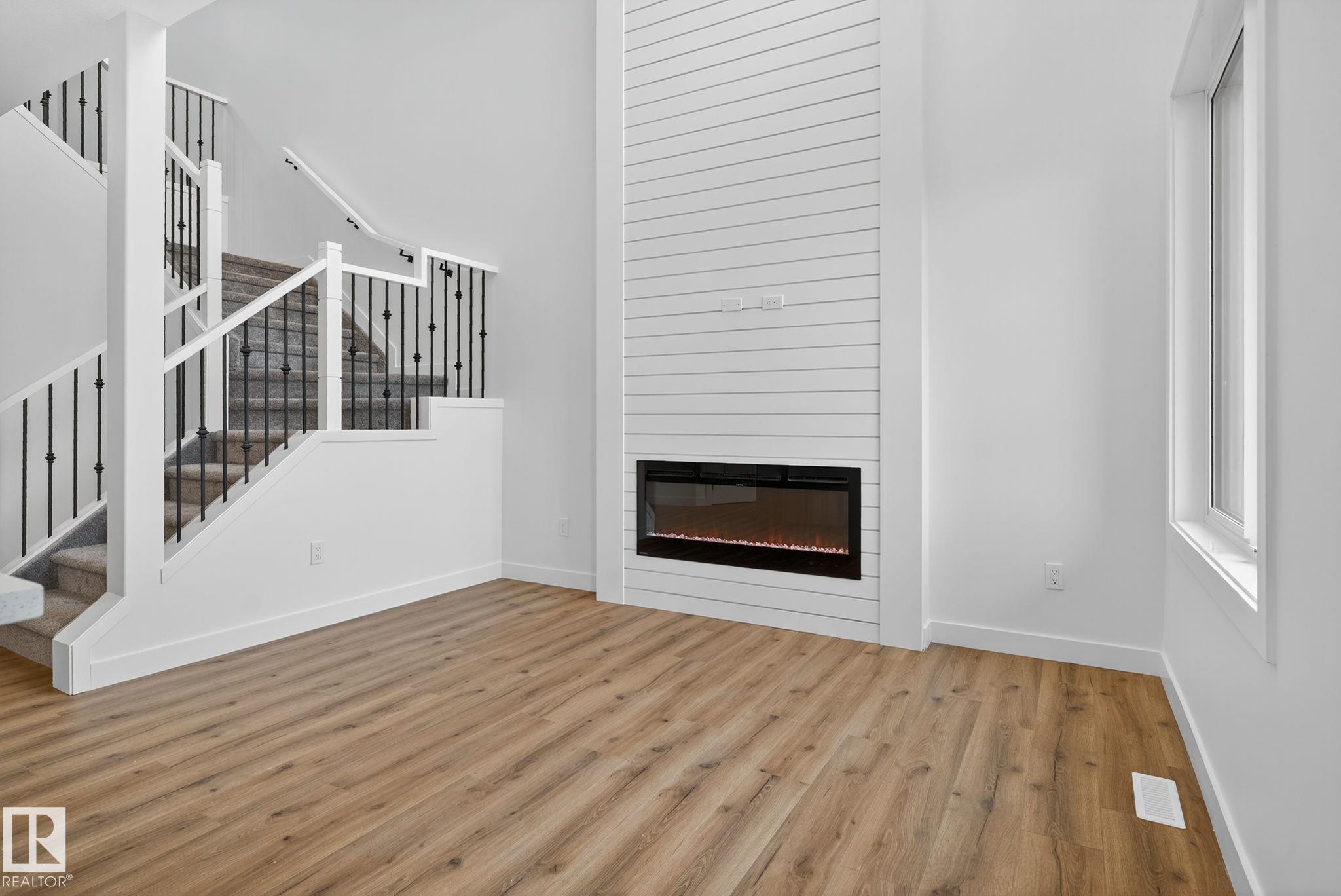 Photo 3 at 149 Pierwyck Loop, Fenwyck, Spruce Grove