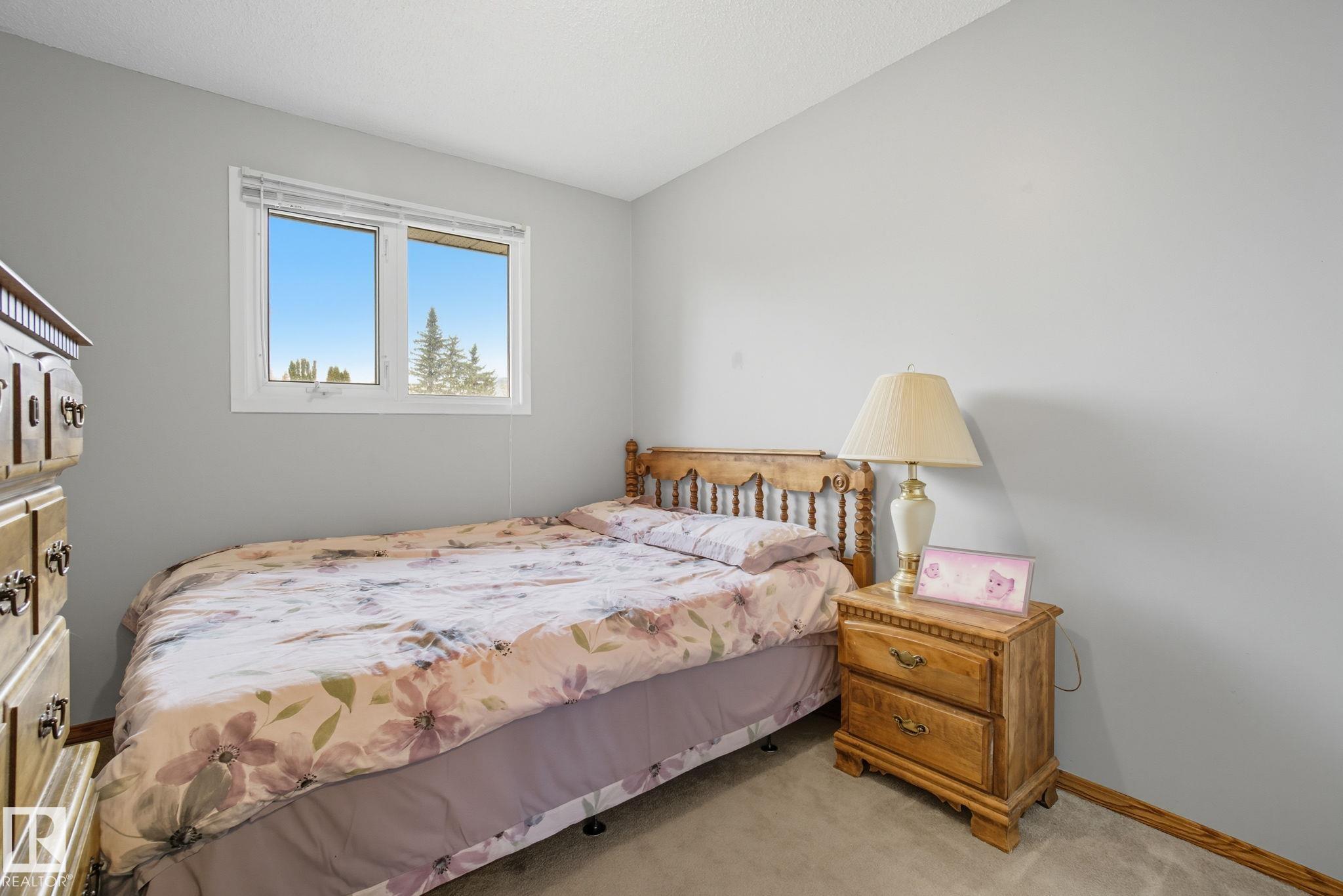 Photo 19 at 4 Miller Avenue, Millgrove, Spruce Grove