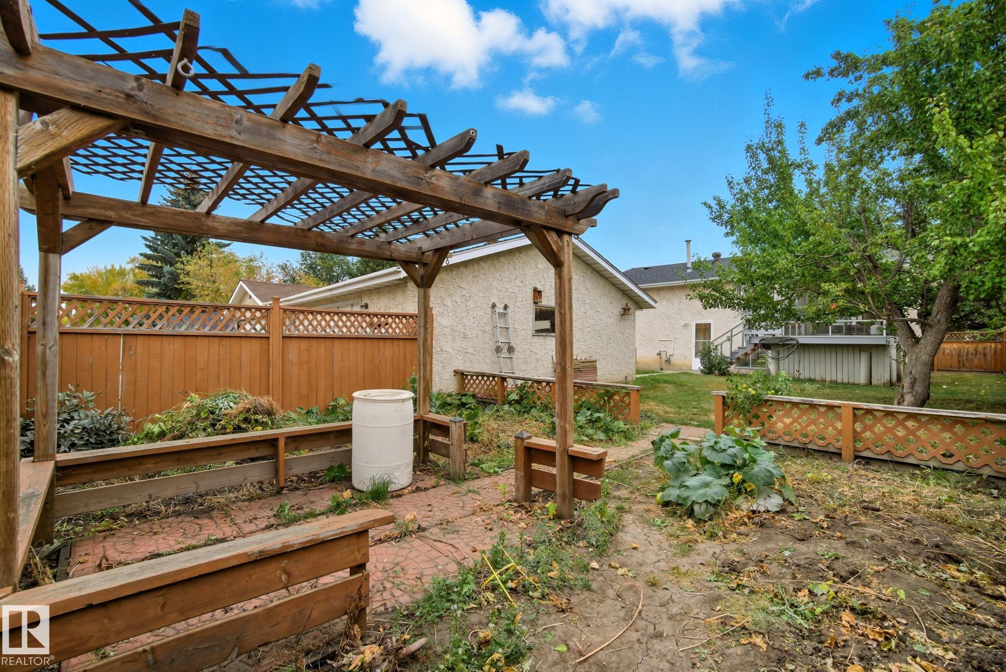 Photo 51 at 4 Miller Avenue, Millgrove, Spruce Grove