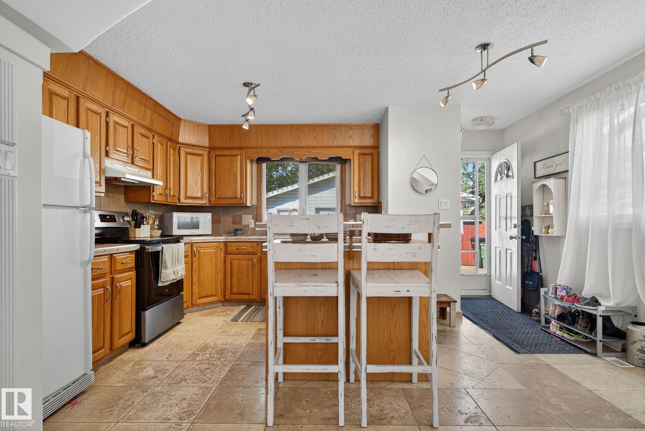Photo 25 at 3608 51 Street NW, Hillview, Edmonton
