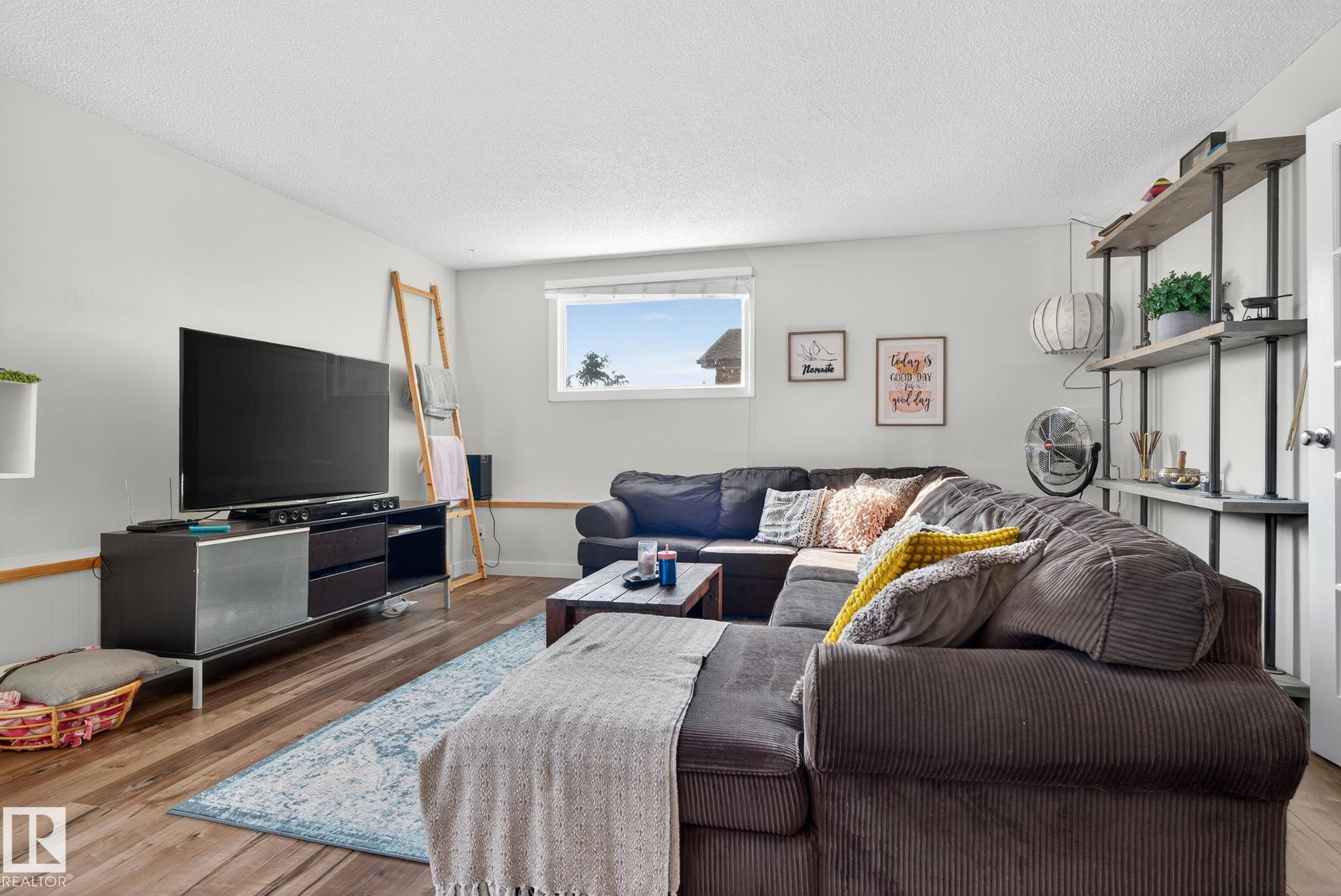 Photo 7 at 3608 51 Street NW, Hillview, Edmonton