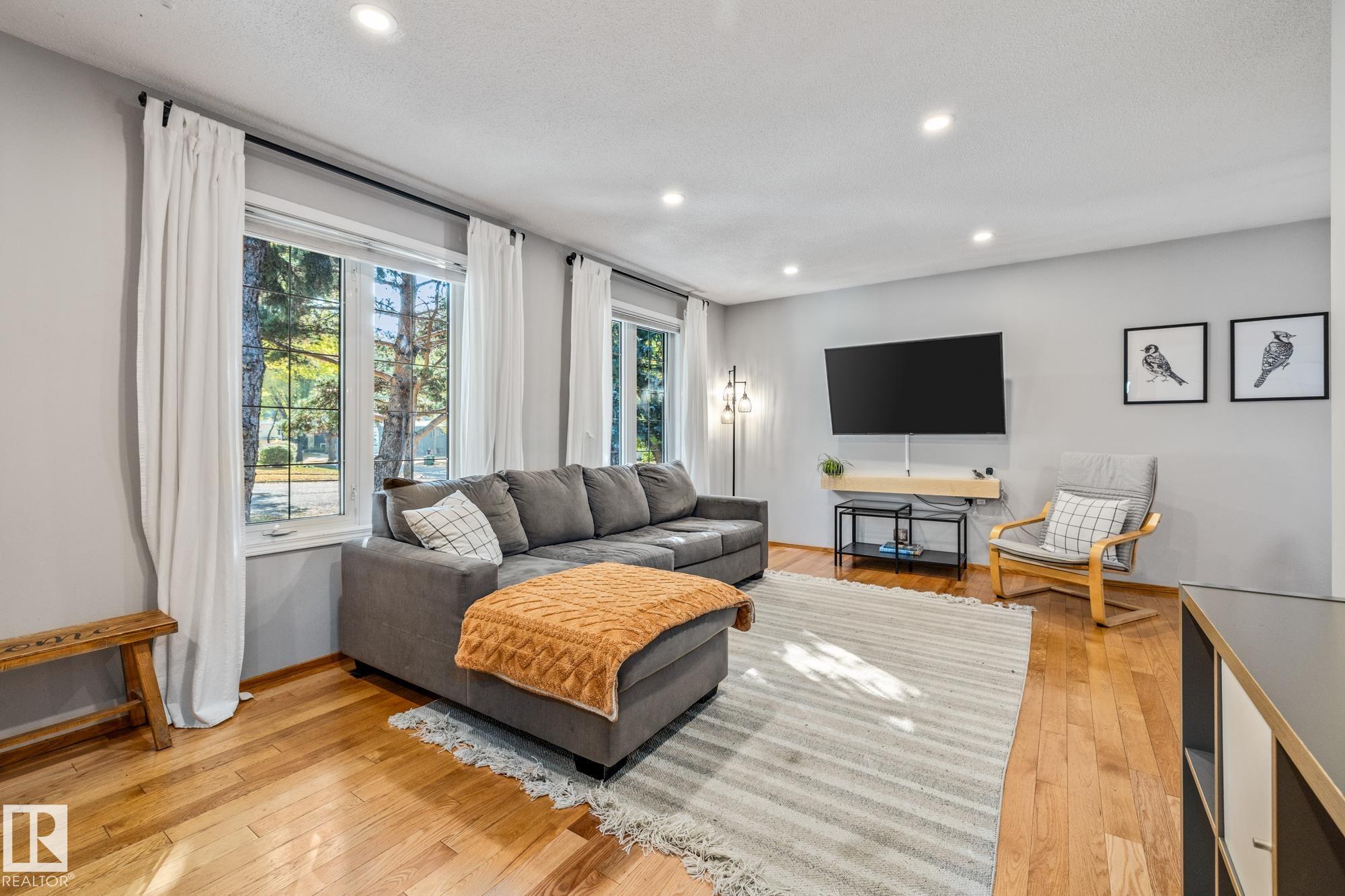 Photo 16 at 18 Burnham Avenue, Braeside, St. Albert
