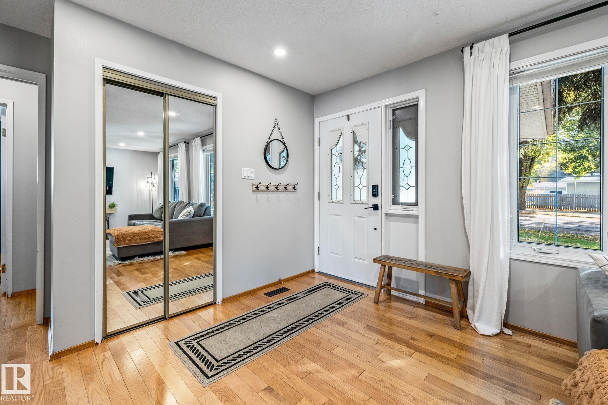 Photo 17 at 18 Burnham Avenue, Braeside, St. Albert