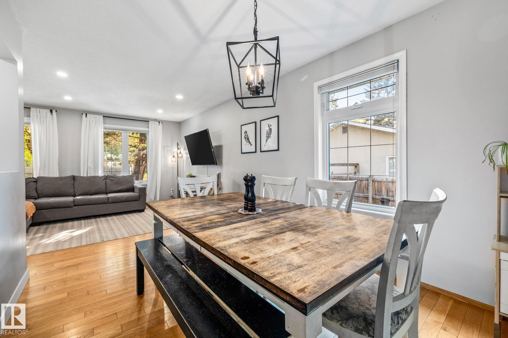 Photo 10 at 18 Burnham Avenue, Braeside, St. Albert