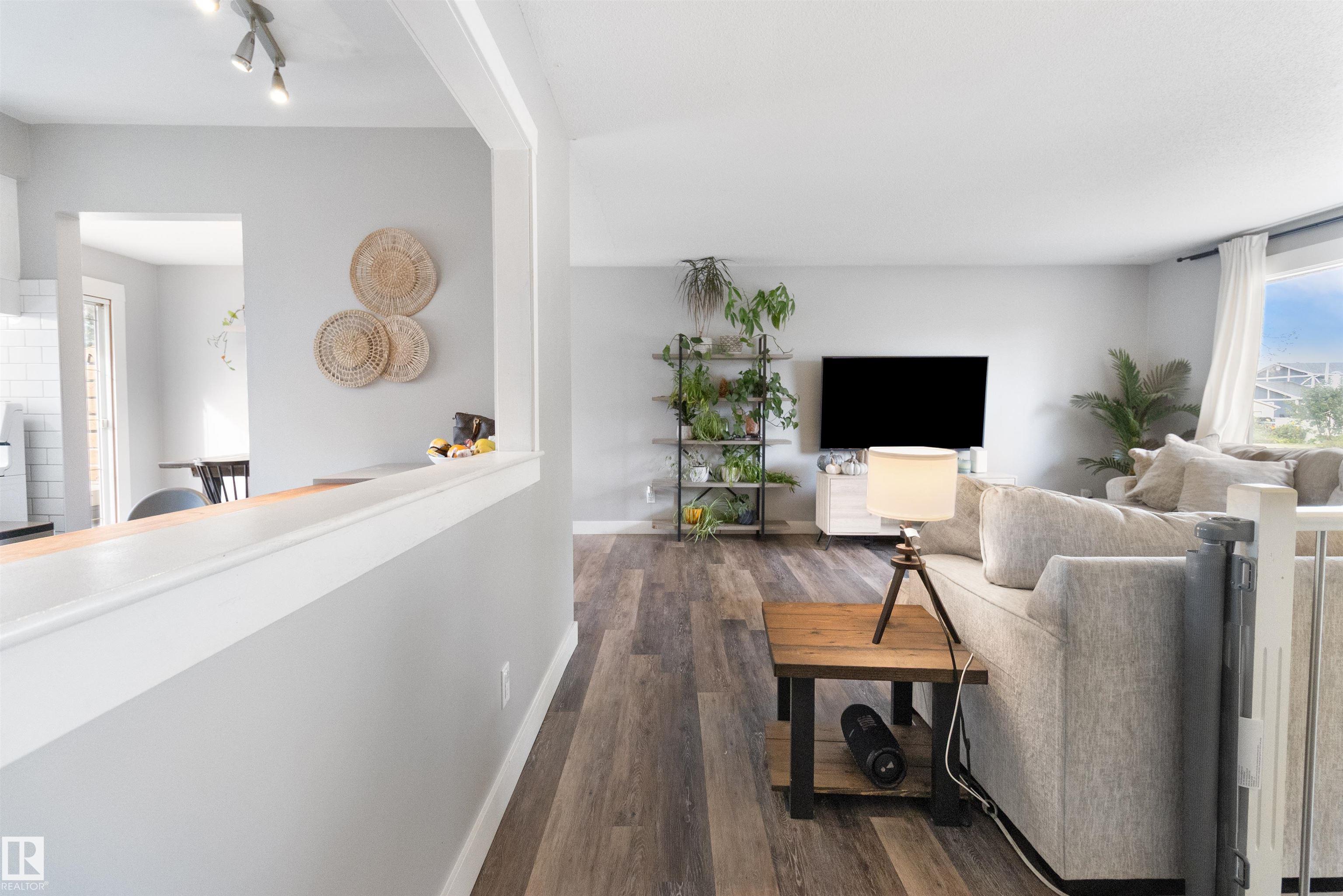 Photo 11 at 64 Greenwood Way, Maplewood, Sherwood Park